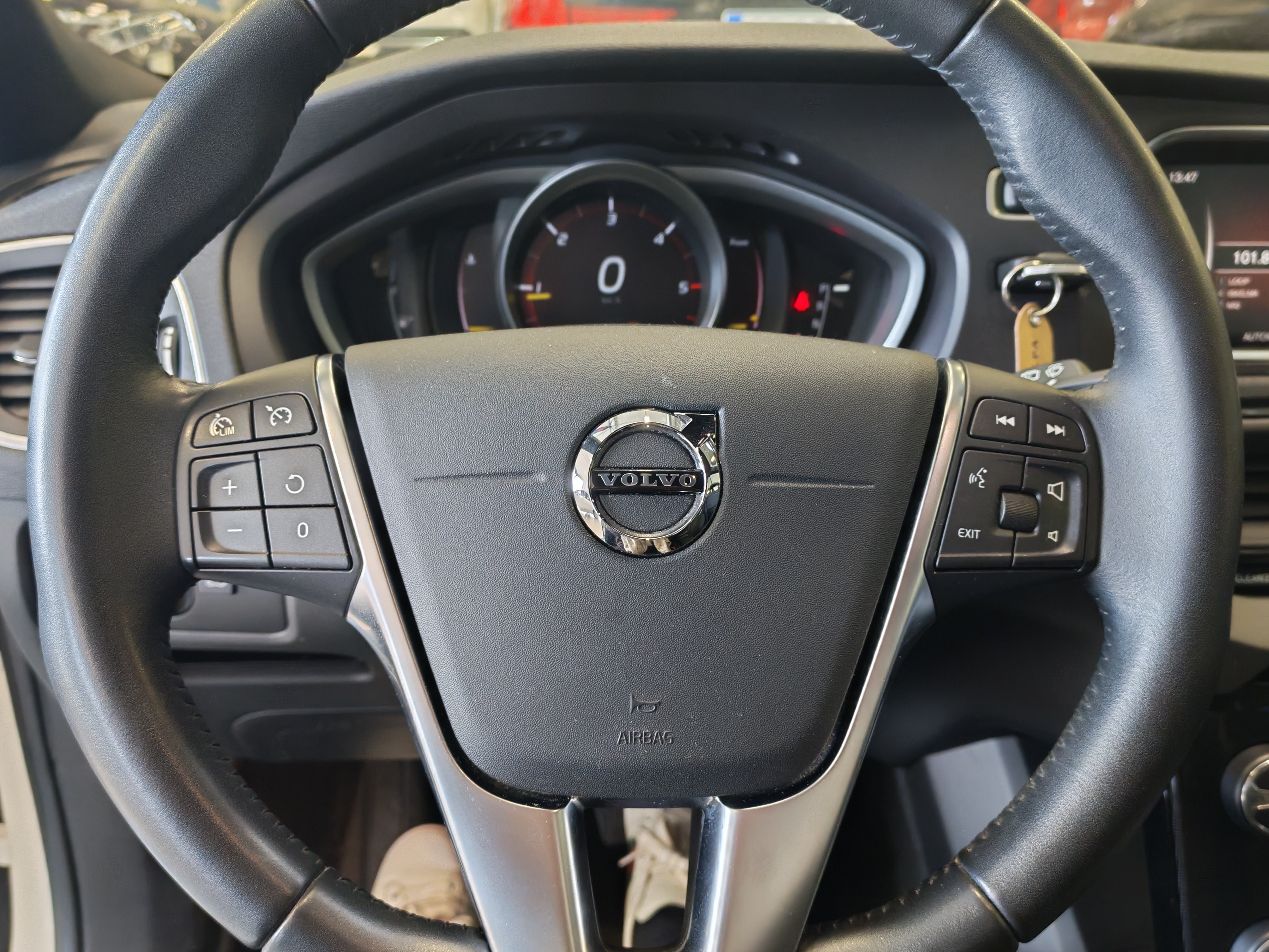 Volvo V40 D2 DYNAMIC EDITION AUT TAKUU 12KK/20TKM