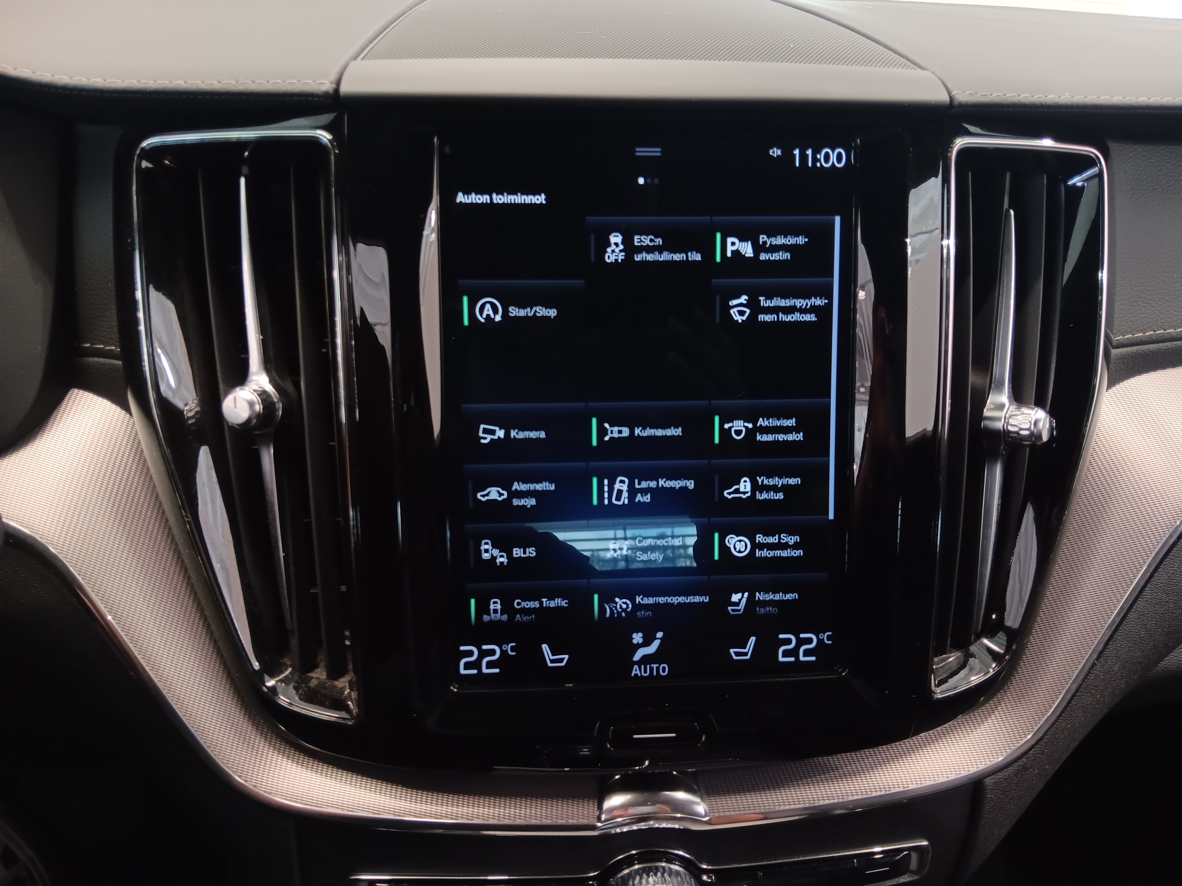 Volvo XC60 B4 AWD MHEV INSCRIPTION AUT TAKUU 12KK/20TKM