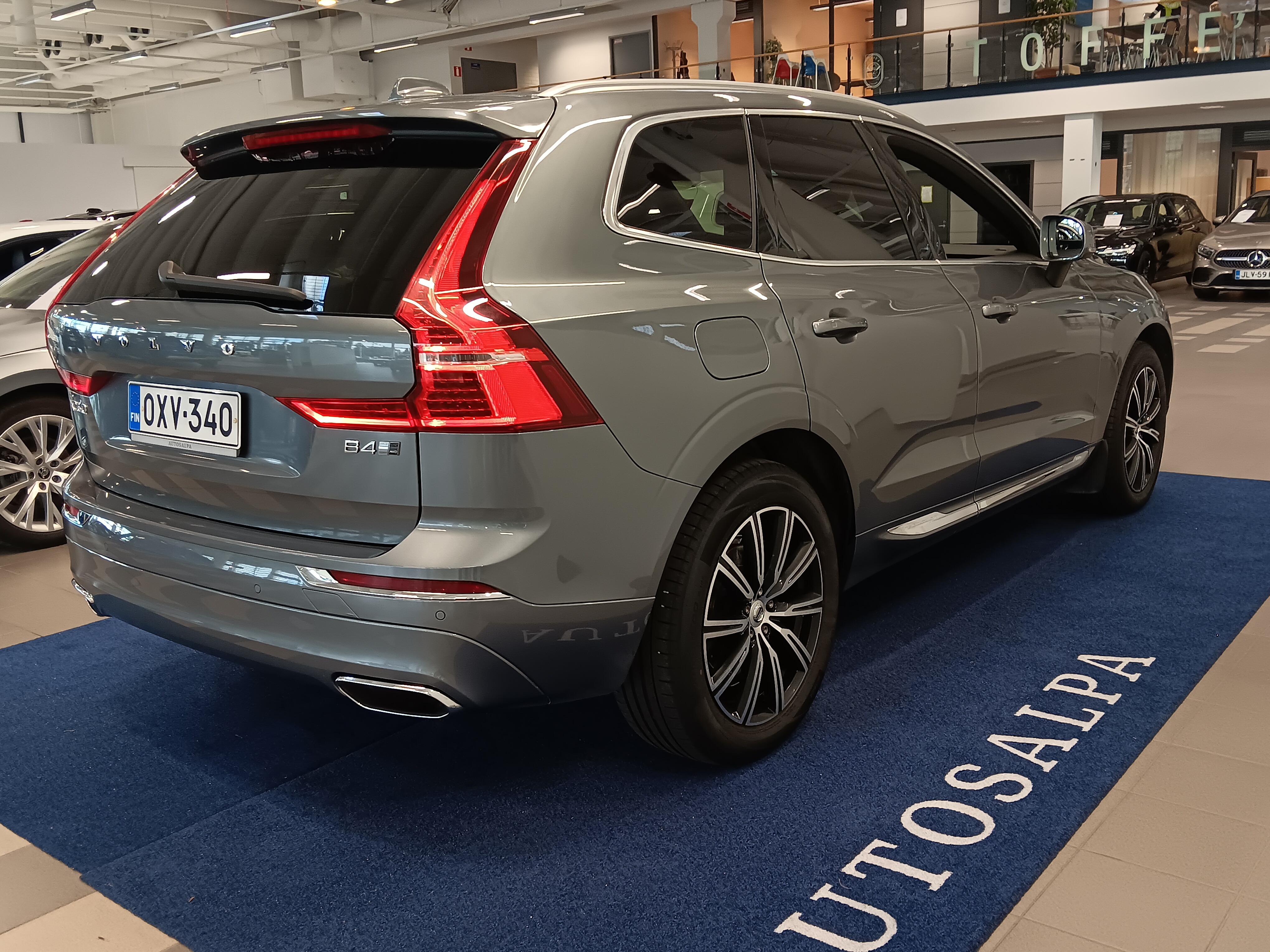 Volvo XC60 B4 AWD MHEV Inscription aut 2020, kuva 3/22