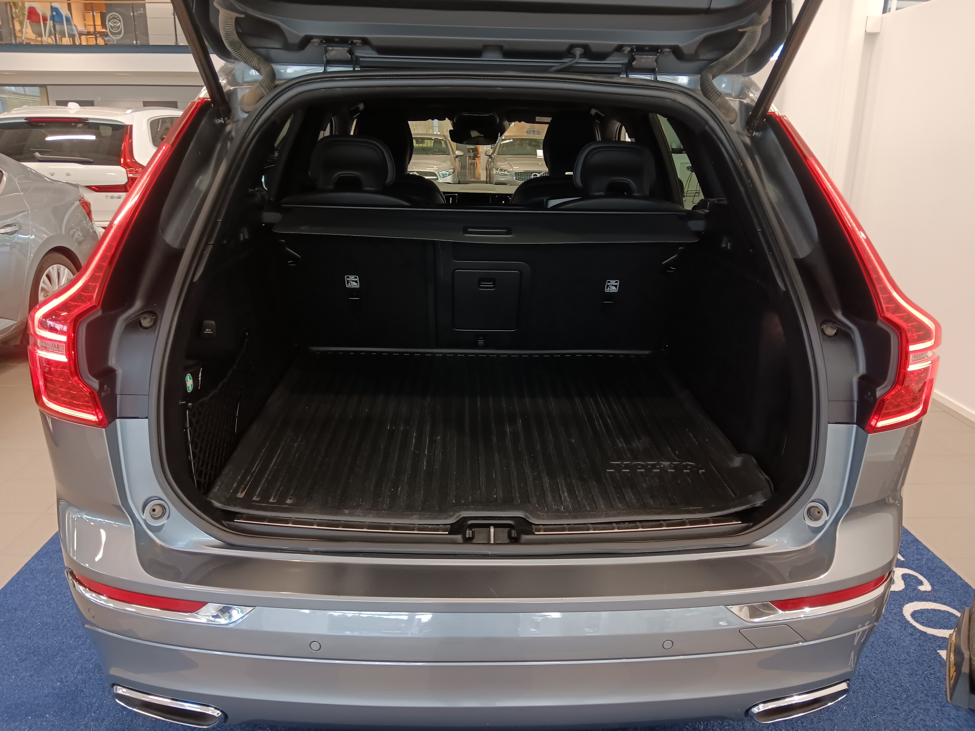 Volvo XC60 B4 AWD MHEV Inscription aut 2020, kuva 5/22