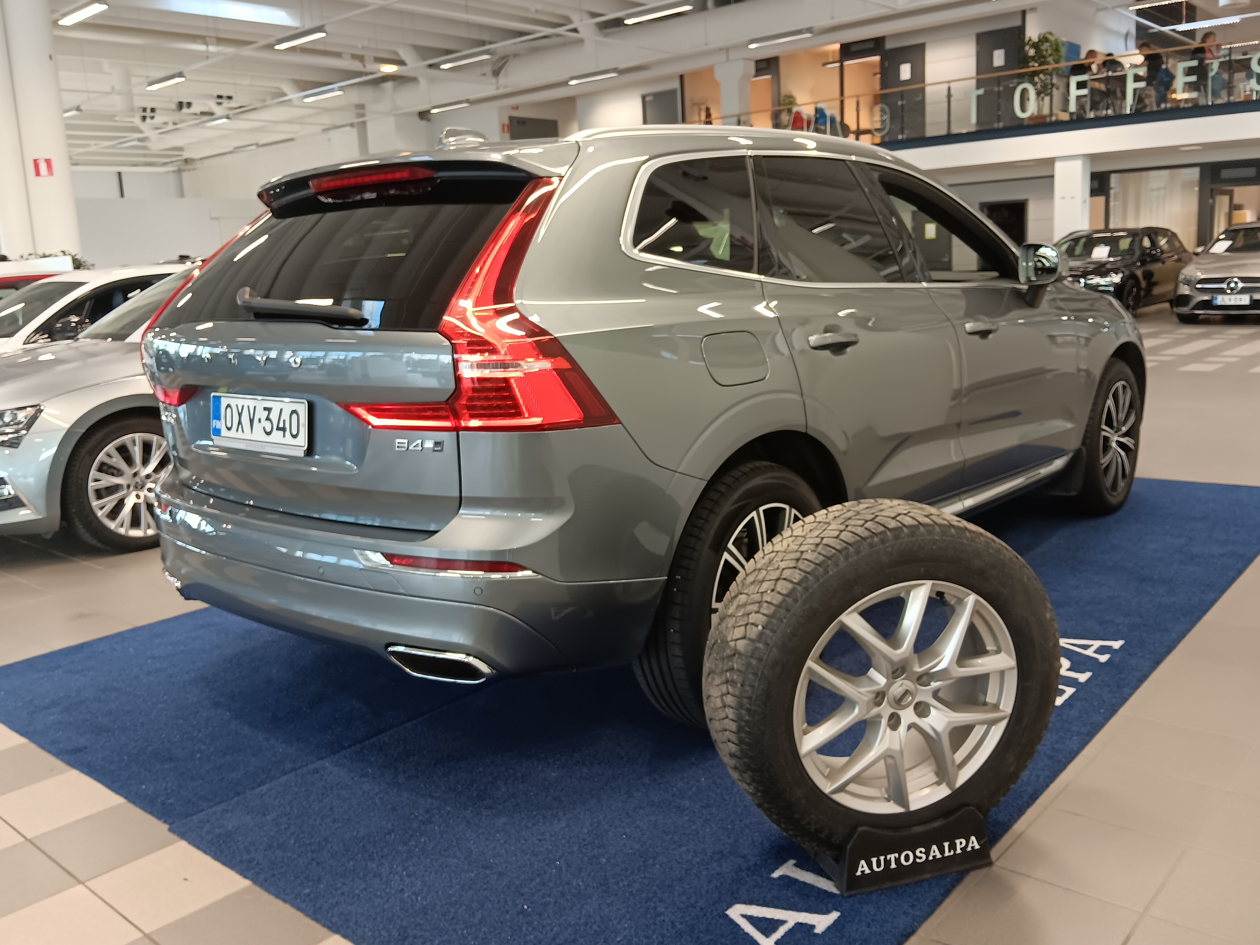 Volvo XC60 B4 AWD MHEV Inscription aut 2020, kuva 6/22