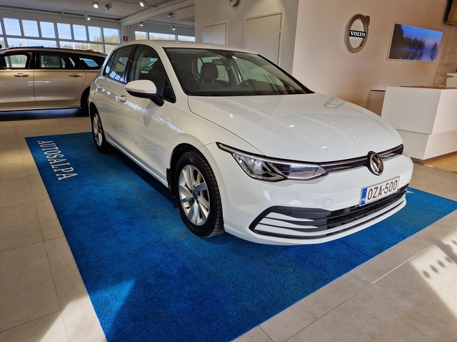 Volkswagen GOLF FIRST EDITION 1,5 ETSI 110 KW (MHEV) DSG-AUTOMAATT