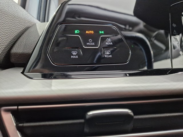 Volkswagen GOLF FIRST EDITION 1,5 ETSI 110 KW (MHEV) DSG-AUTOMAATT