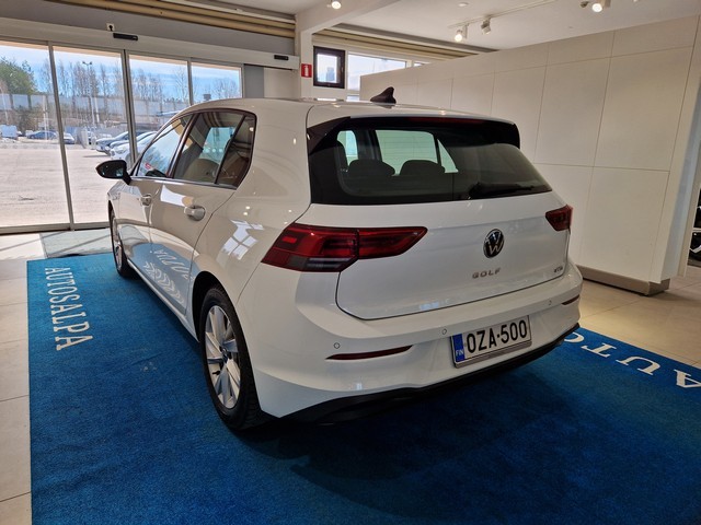 Volkswagen GOLF FIRST EDITION 1,5 ETSI 110 KW (MHEV) DSG-AUTOMAATT