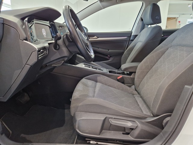 Volkswagen GOLF FIRST EDITION 1,5 ETSI 110 KW (MHEV) DSG-AUTOMAATT