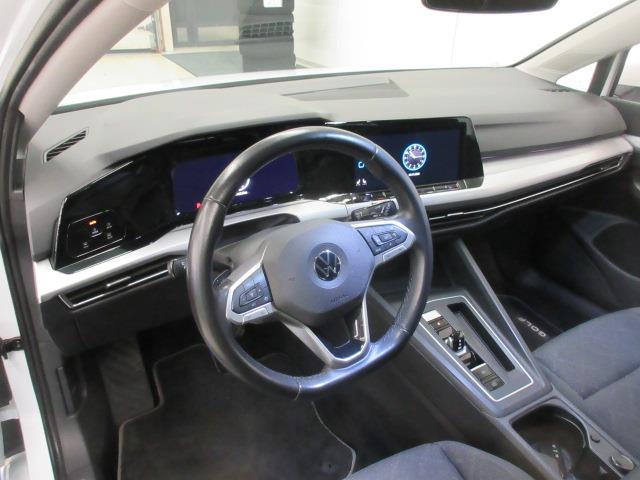 Volkswagen GOLF FIRST EDITION 1,5 ETSI 110 KW (MHEV) DSG-AUTOMAATT