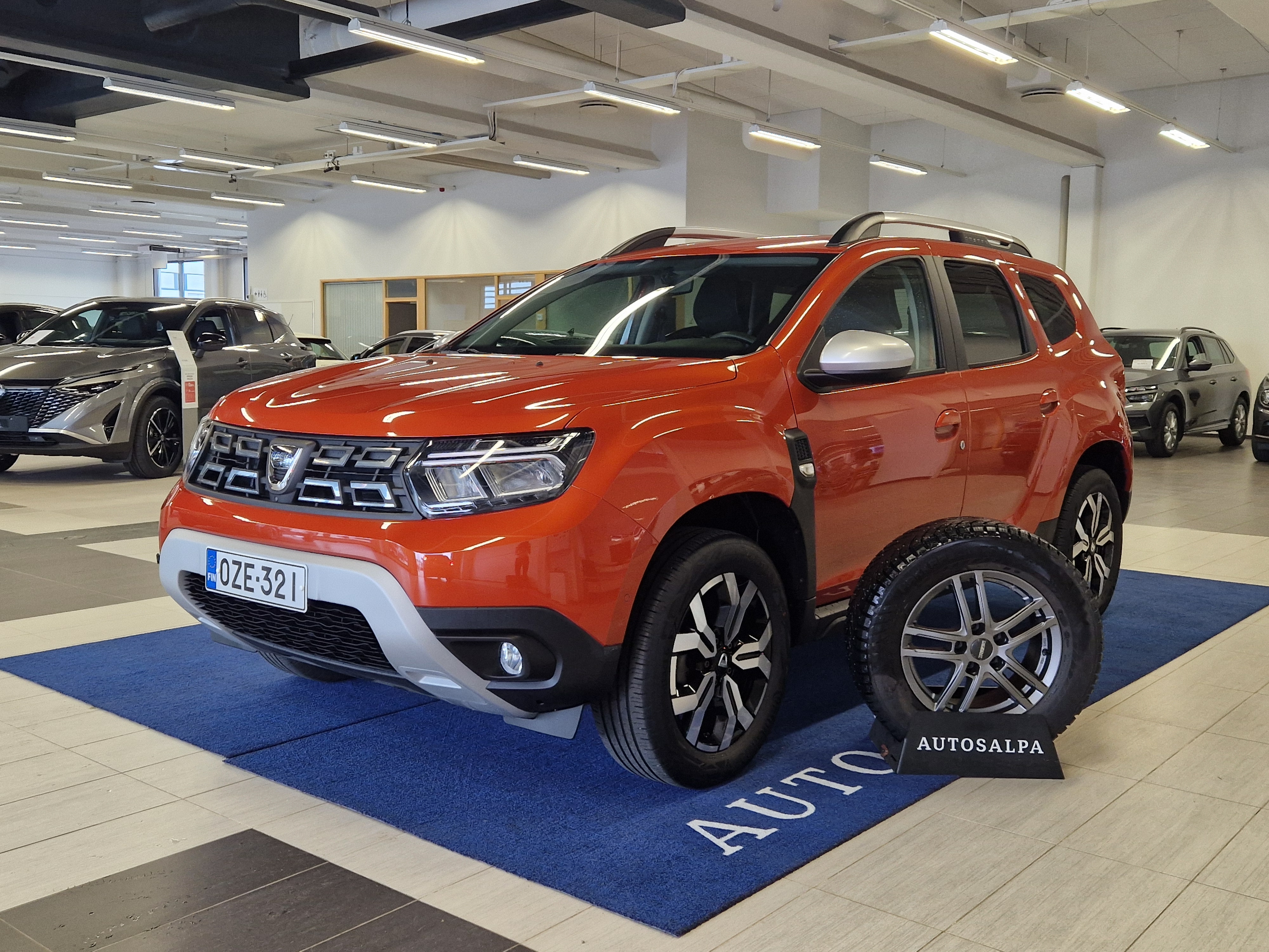 Dacia DUSTER TCE 150 4X2 AUT PRESTIGE TAKUU 12KK/20TKM.