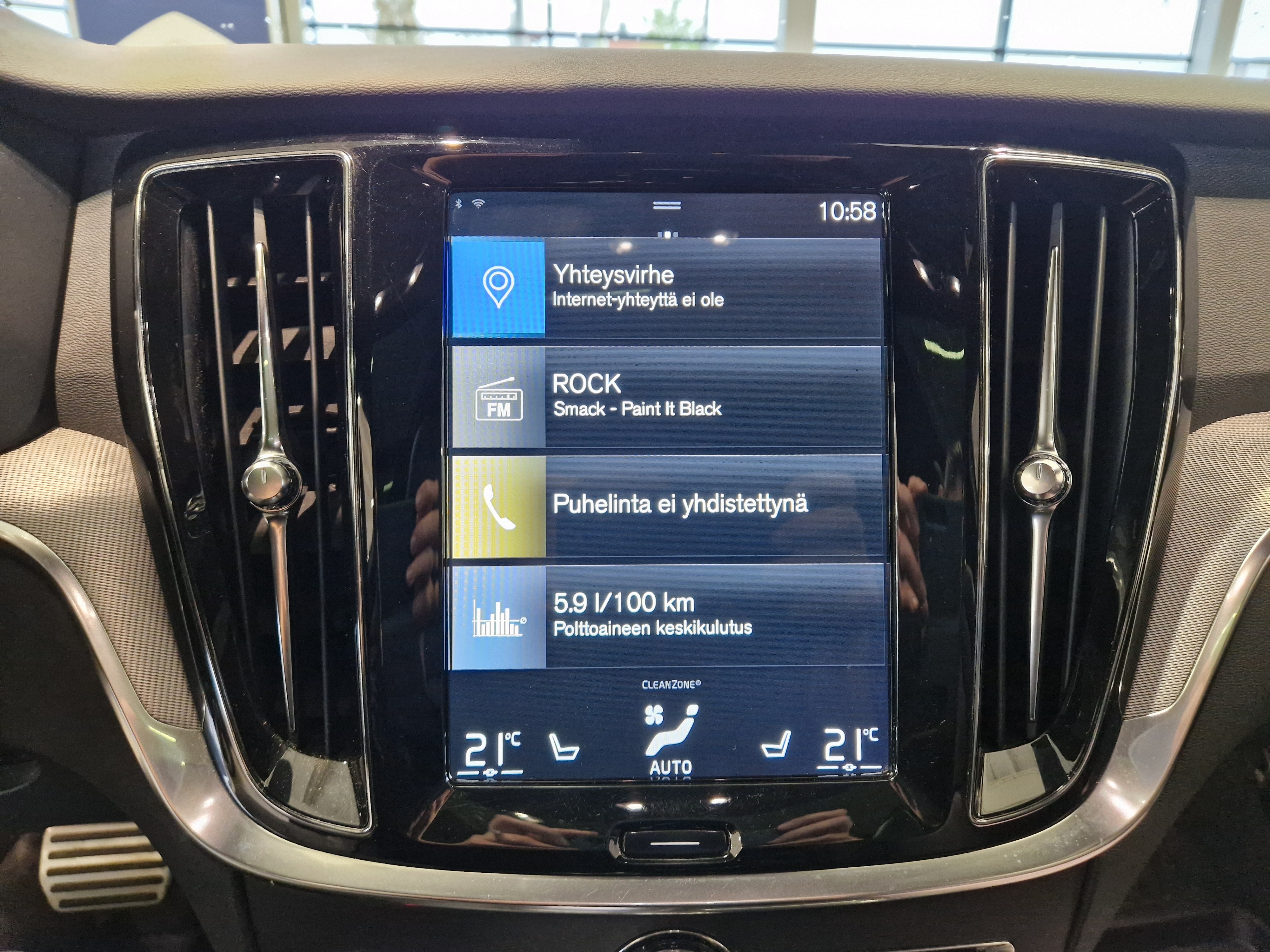 Volvo V60 T8 AWD R-DESIGN TAKUU 12KK/20TKM