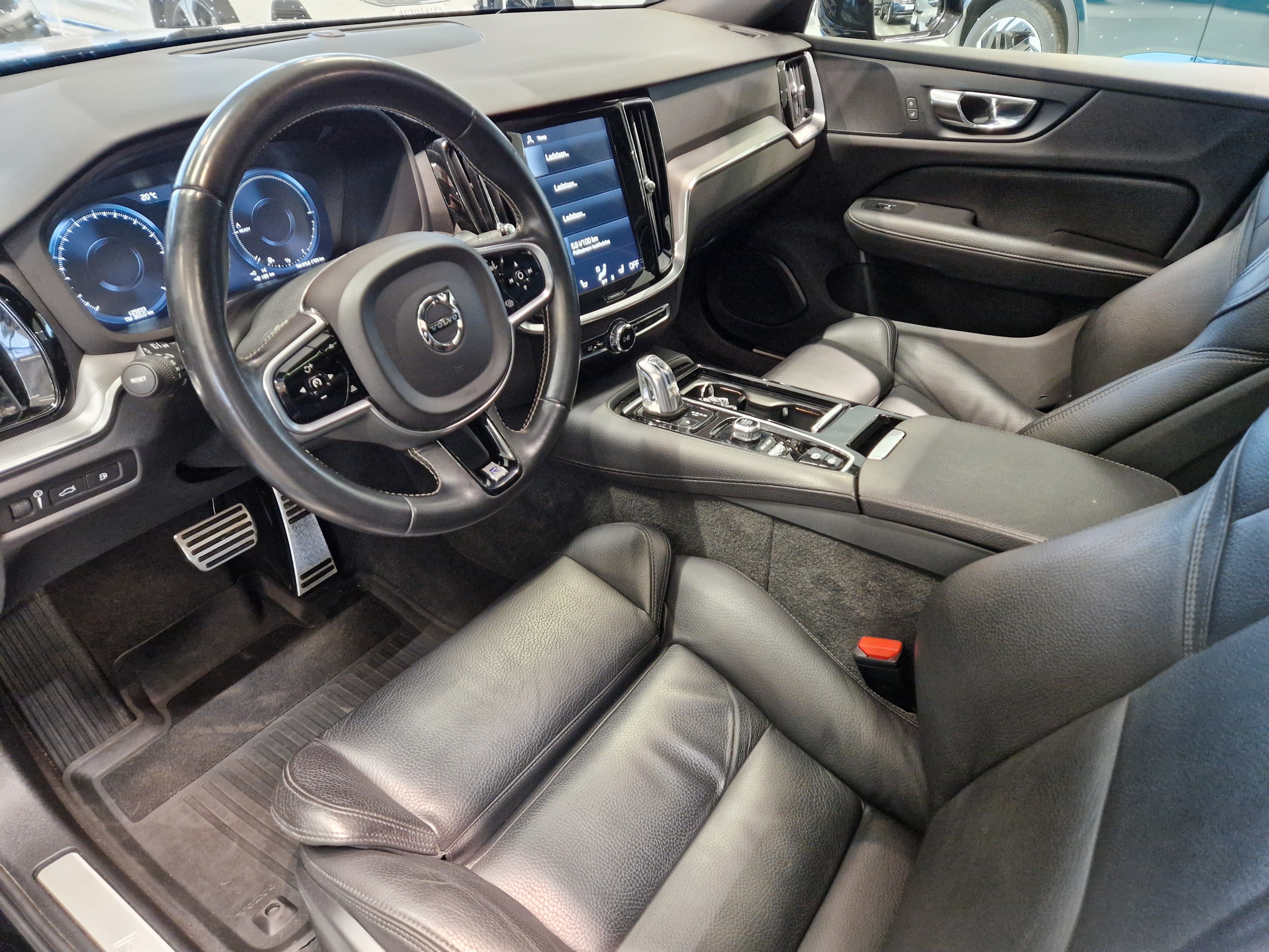 Volvo V60 2019, kuva 5/20