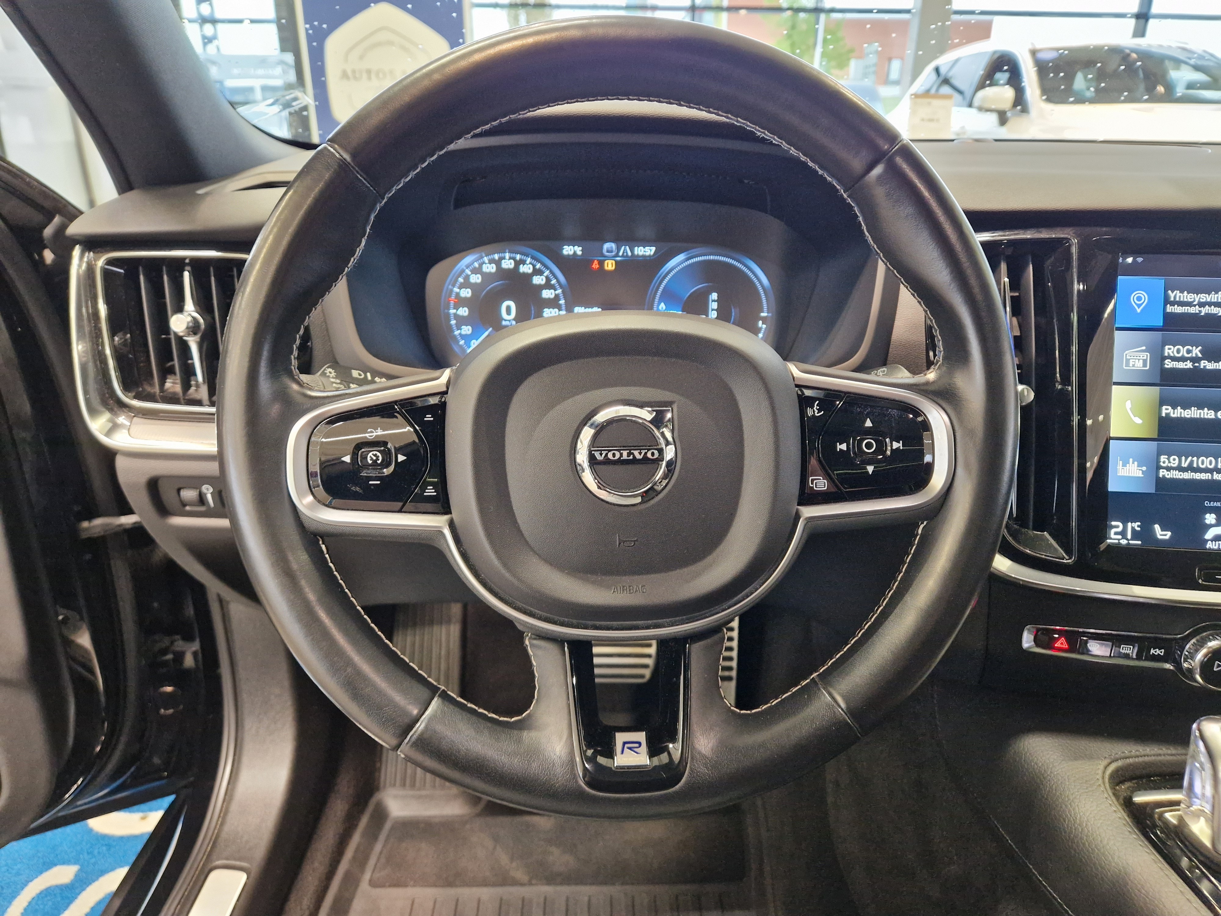 Volvo V60 2019, kuva 7/20