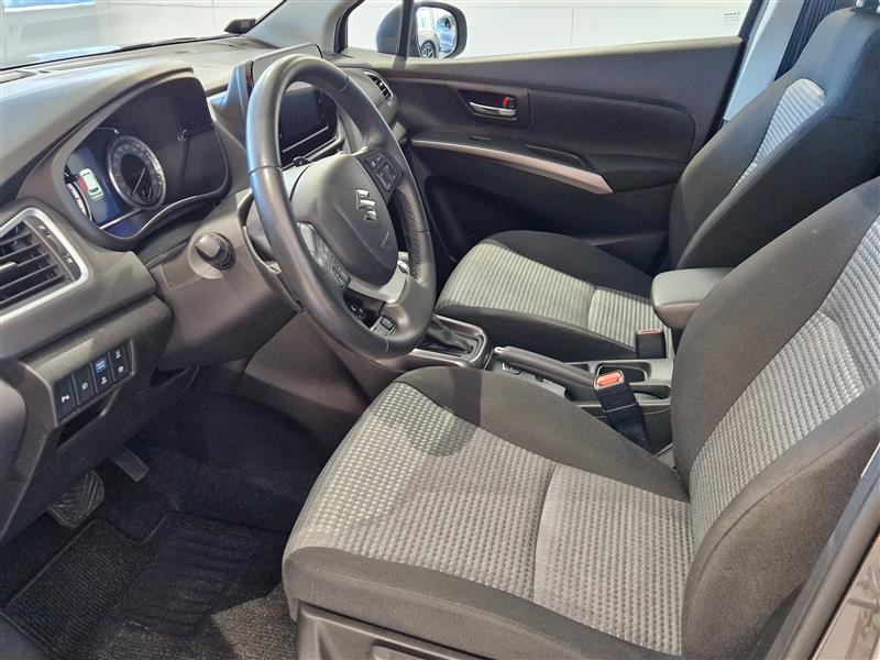 Suzuki S-CROSS 1.5 HYBRID 4WD GL+6AGS-AUT.TAKUU 24KK/40TKM