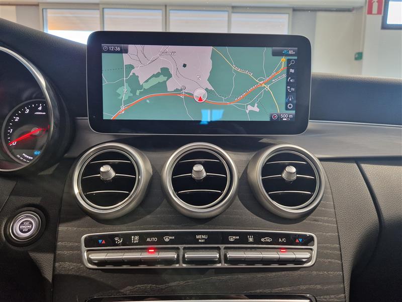 Mercedes-benz C 300 E 4MATIC A AVANTGARDE EQ. TAKUU 24KK/40TKM