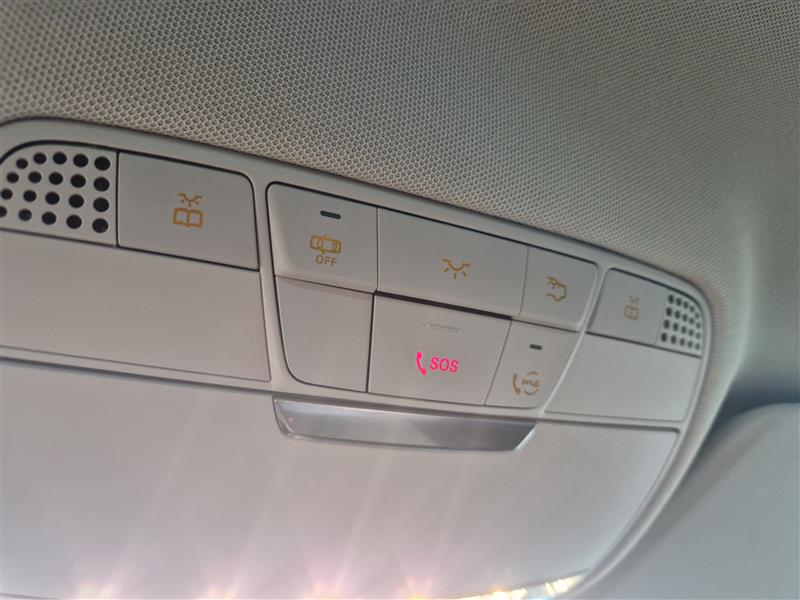 Mercedes-benz C 300 E 4MATIC A AVANTGARDE EQ. TAKUU 24KK/40TKM