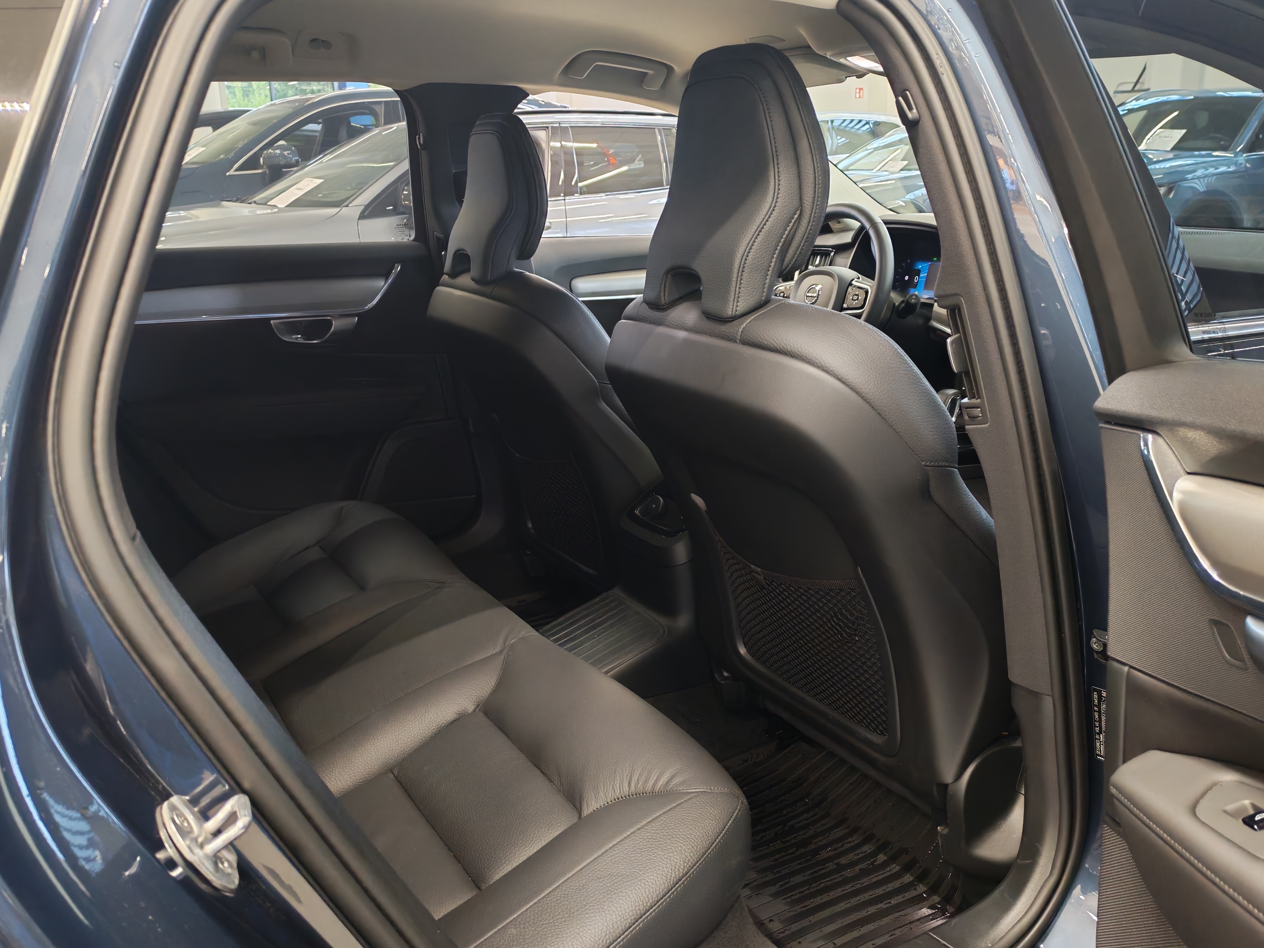 Volvo V90 T6 AWD LONG RANGE PLUS BRIGHT TAKUU 24KK/40TKM