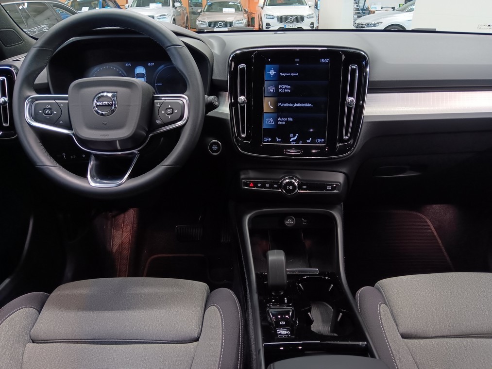 Volvo XC40 T4 TWE PLUS DARK AUT