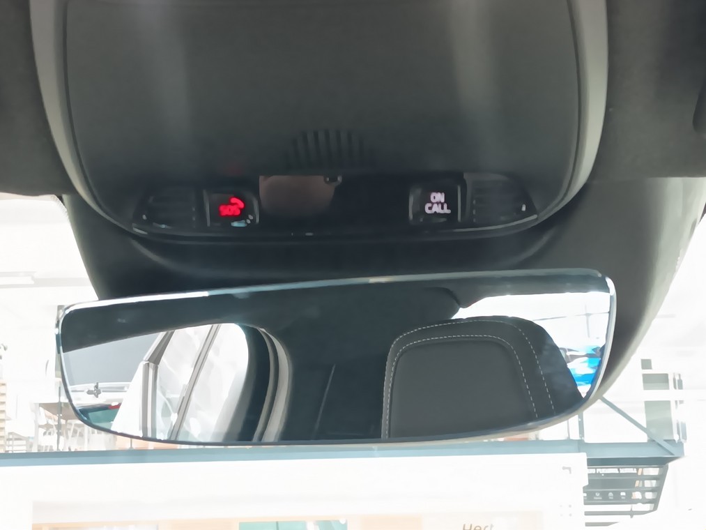 Volvo XC40 T4 TWE PLUS DARK AUT