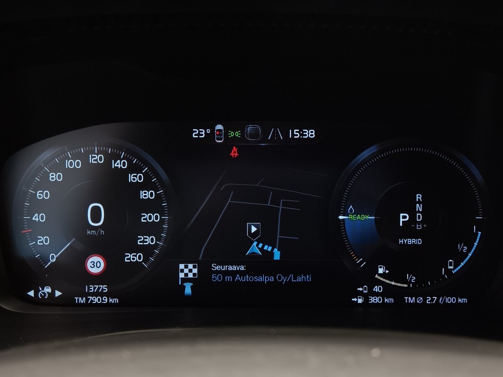 Volvo XC40 T4 TWE PLUS DARK AUT