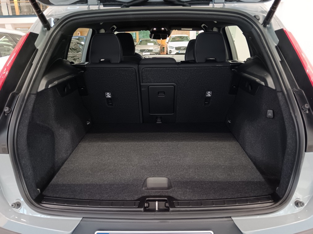Volvo XC40 T4 TWE PLUS DARK AUT
