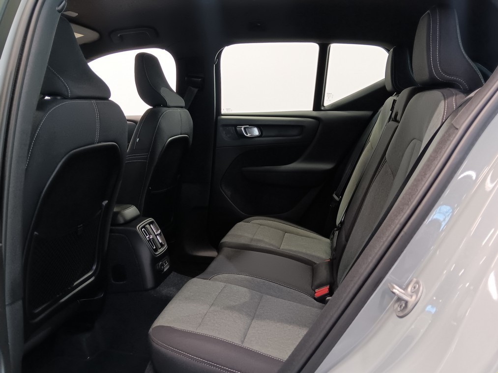 Volvo XC40 T4 TWE PLUS DARK AUT
