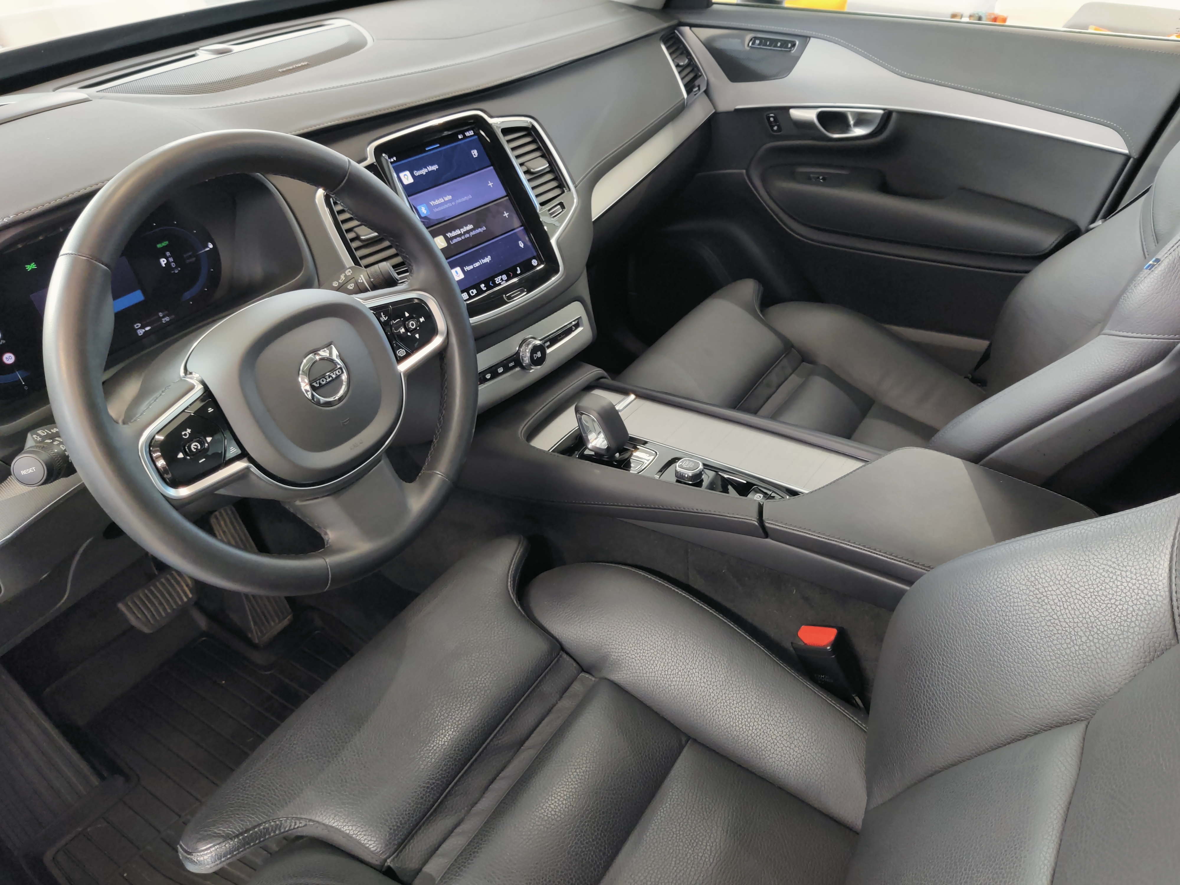 Volvo XC90 T8 AWD LONG RANGE ULTIMATE BRIGHT TAKUU 24KK/40TKM