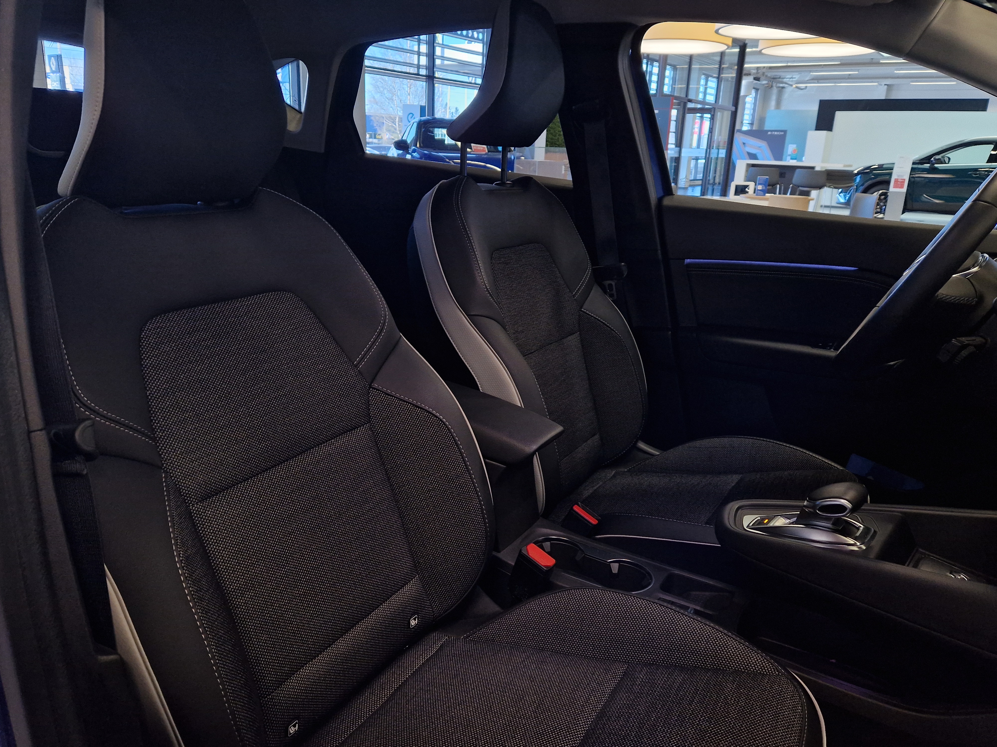 Renault CAPTUR E-TECH FULL HYBRID 145 TECHNO.
