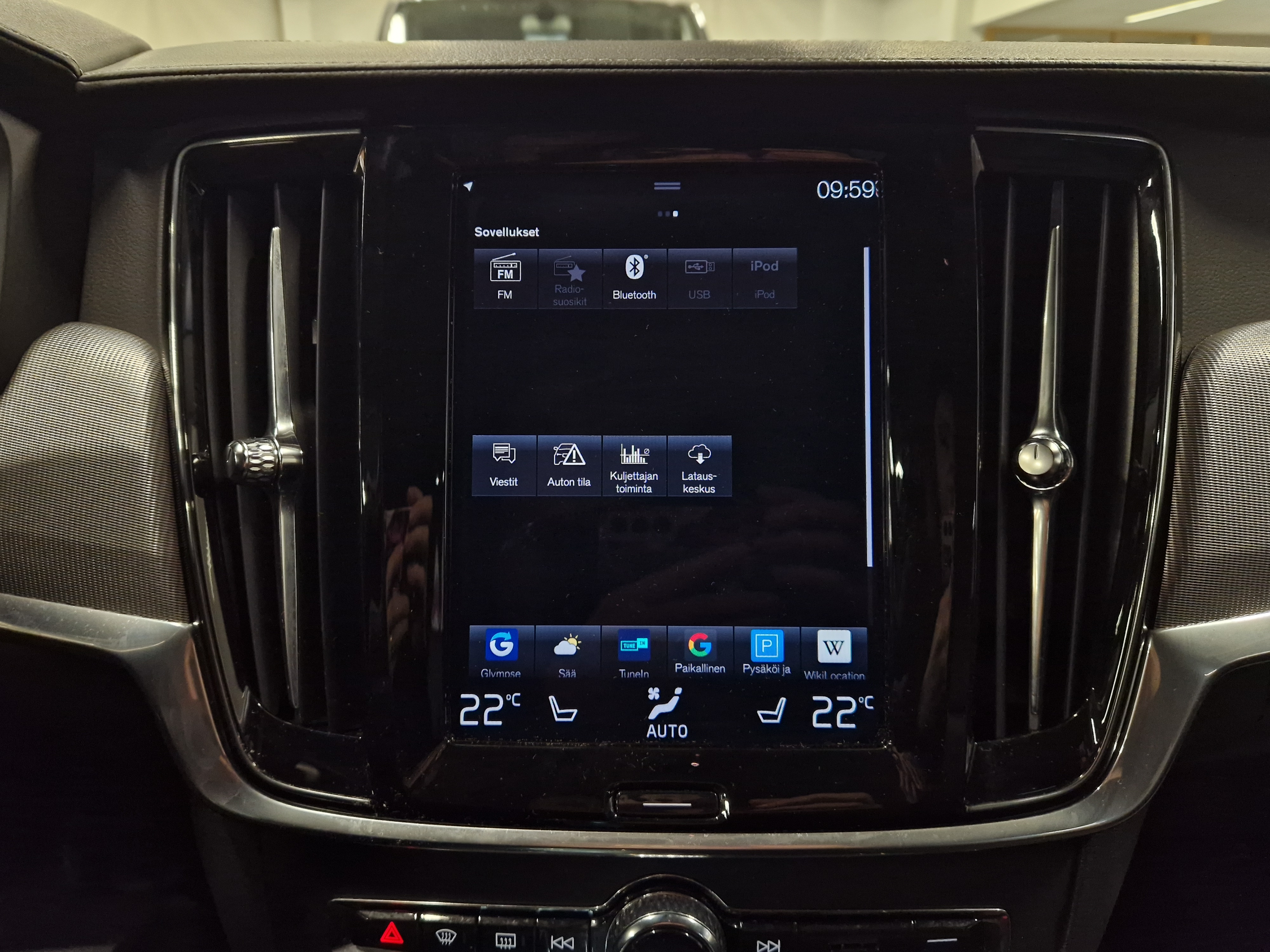 Volvo V90 T8 TWE AWD INSCRIPTION AUT TAKUU 24KK/40TKM