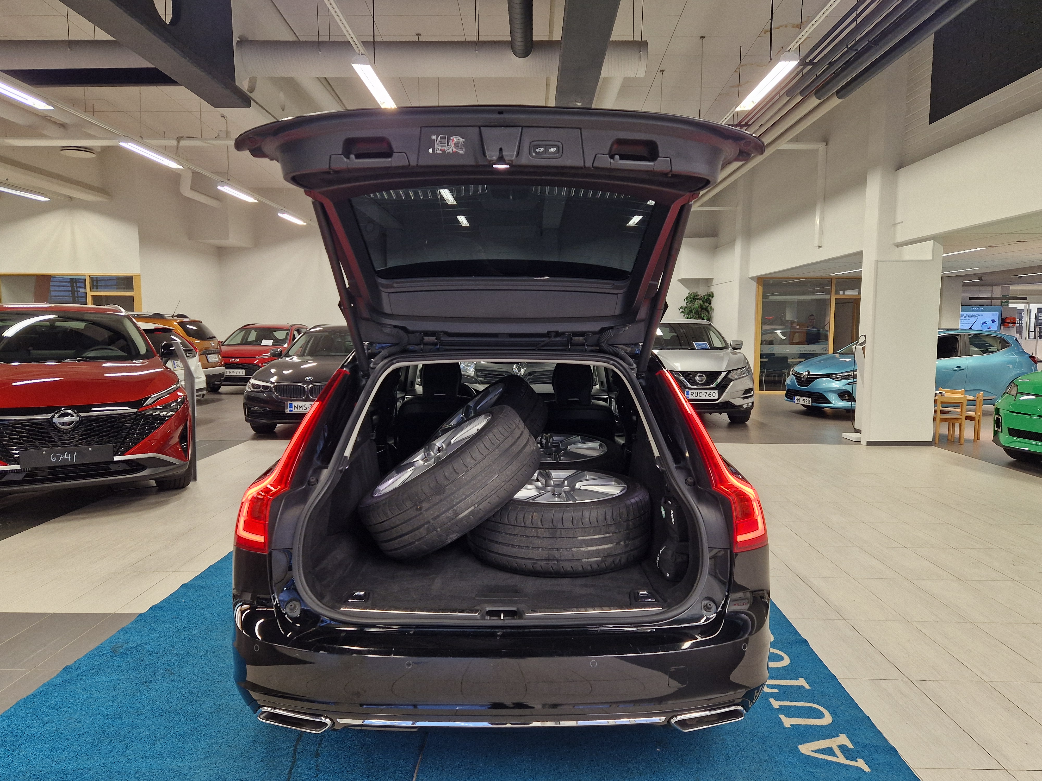 Volvo V90 T8 TWE AWD INSCRIPTION AUT TAKUU 24KK/40TKM