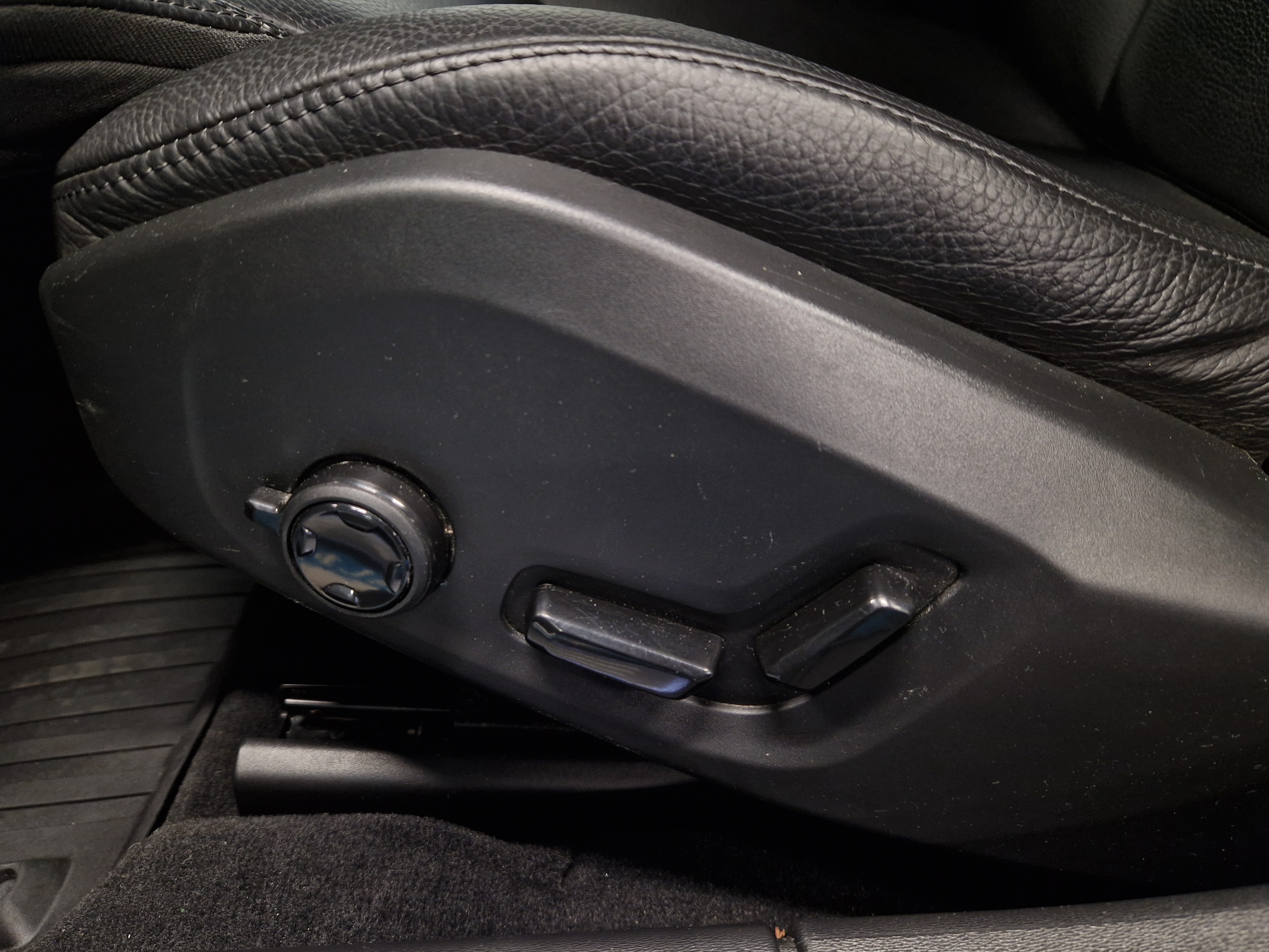 Volvo V90 T8 TWE AWD INSCRIPTION AUT TAKUU 24KK/40TKM