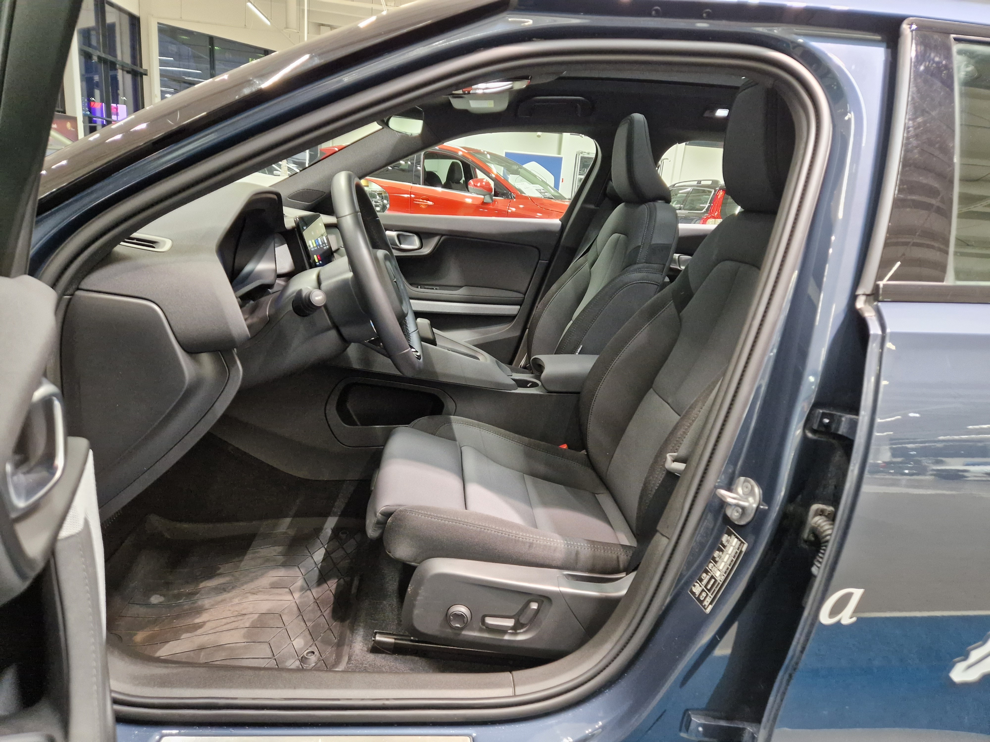 Polestar 2 LONG RANGE DUAL MOTOR 300KW 78KWH TAKUU 24KK/40TK.