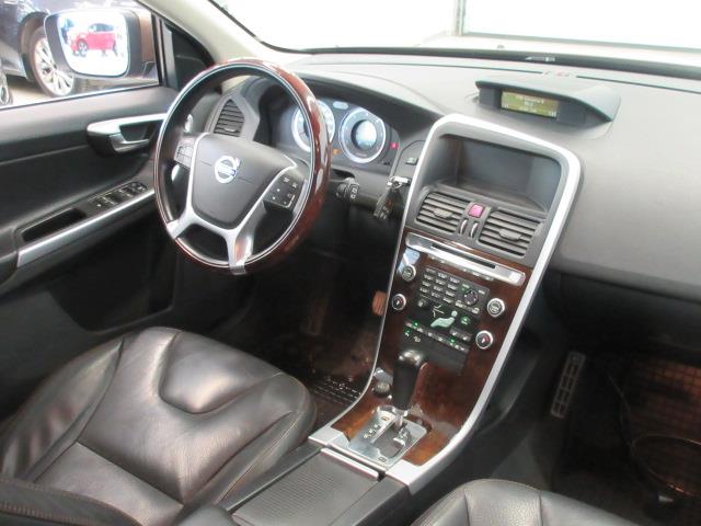Volvo XC60 2,4D AWD SUMMUM AUT