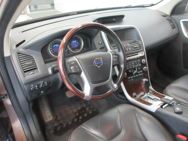 Volvo XC60 2,4D AWD SUMMUM AUT