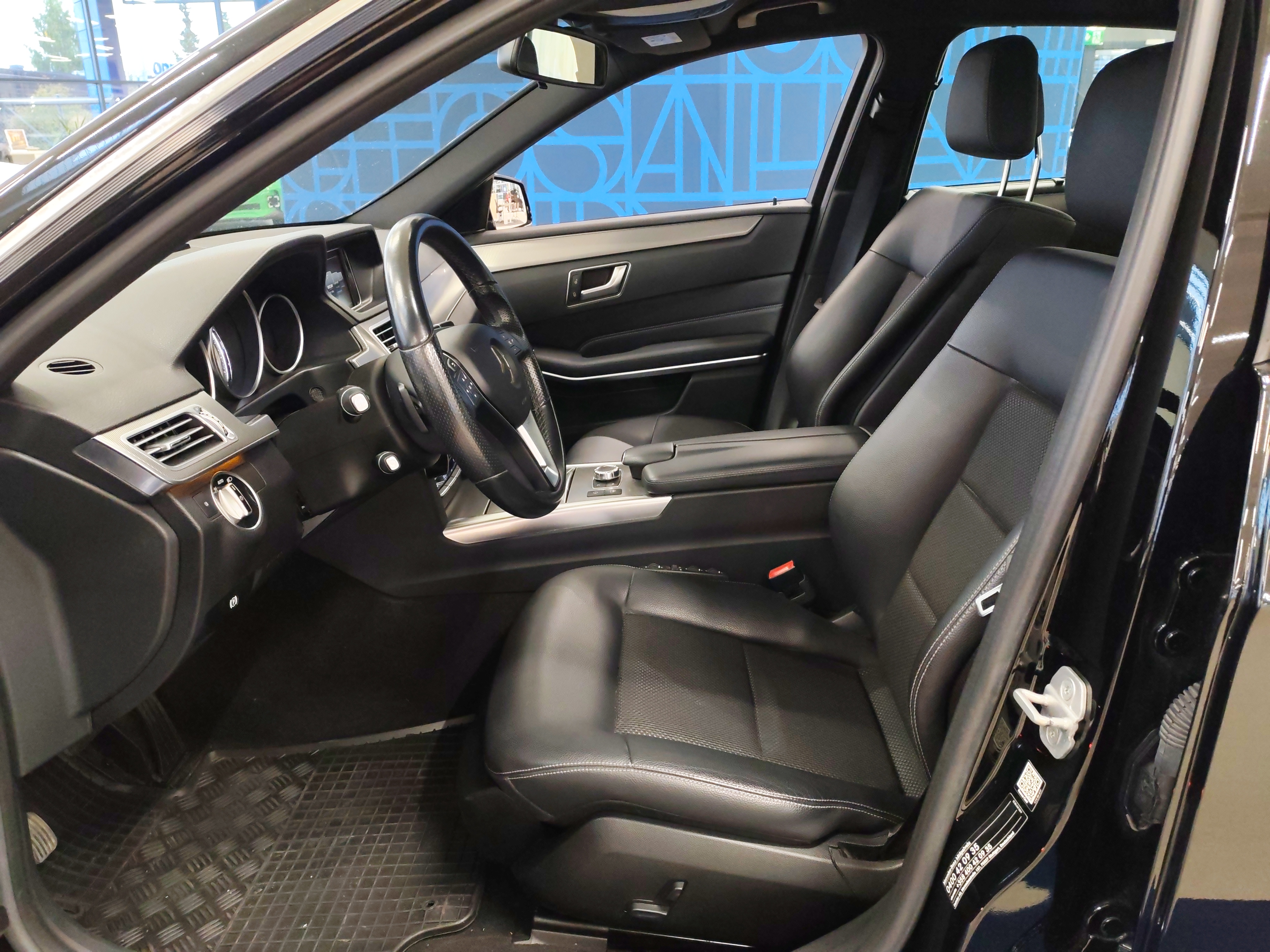 Mercedes-benz E 300 BLUETEC HYBRID A PREMIUM BUSINESS
