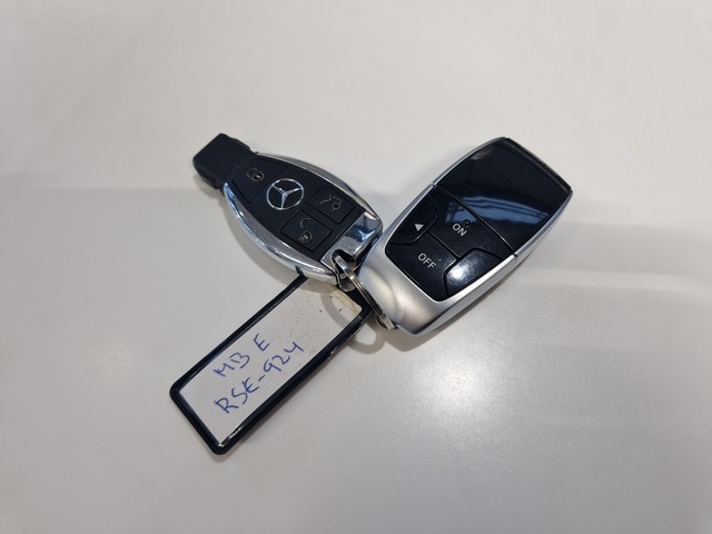 Mercedes-benz E 300 BLUETEC HYBRID A PREMIUM BUSINESS