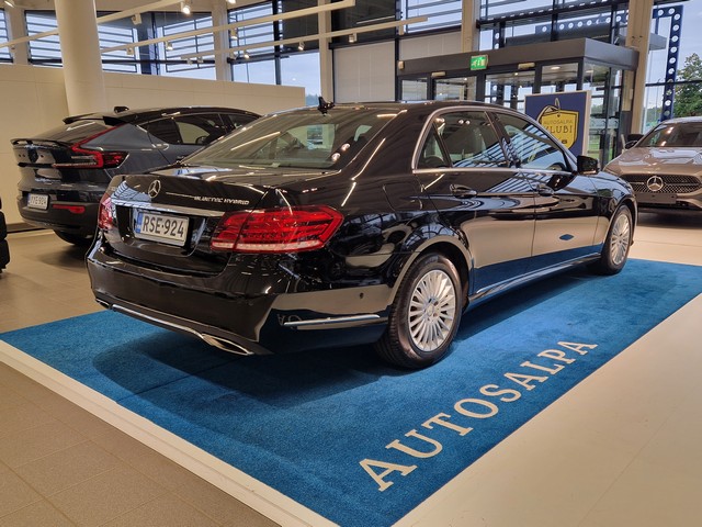 Mercedes-benz E 300 BLUETEC HYBRID A PREMIUM BUSINESS