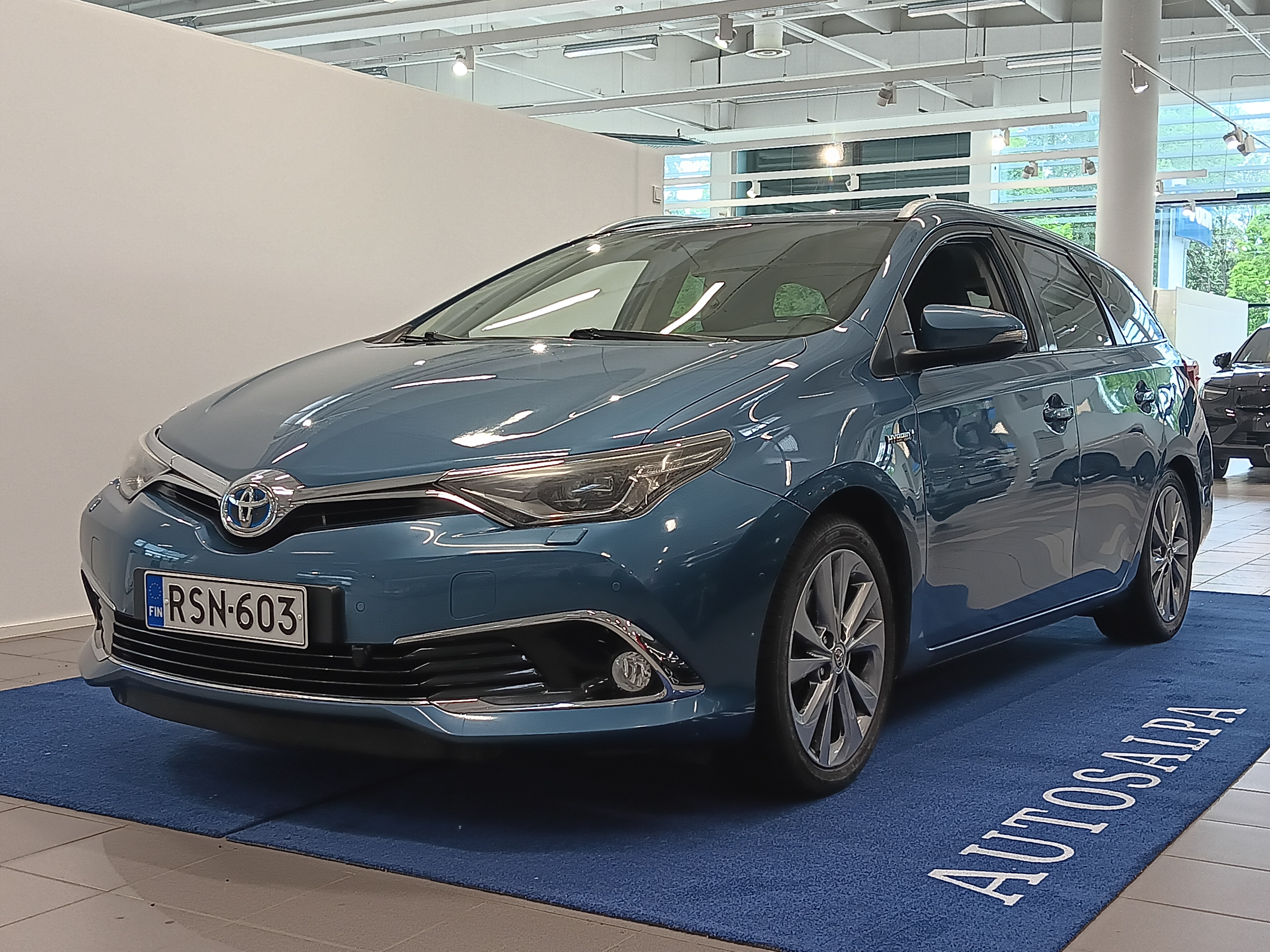 Toyota AURIS TOURING SPORTS 1,8 HYBRID PREMIUM