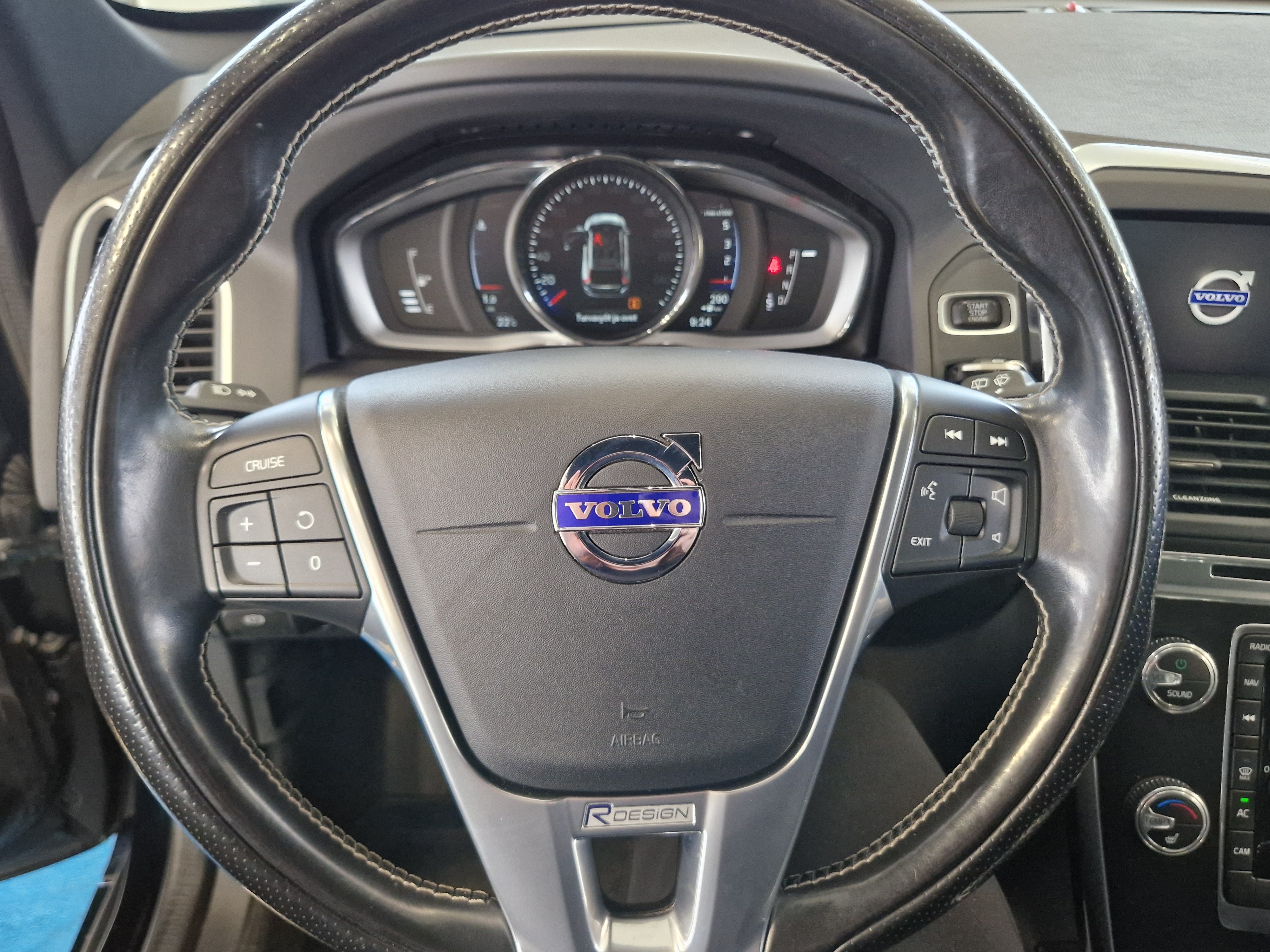Volvo XC60 2017, kuva 5/20