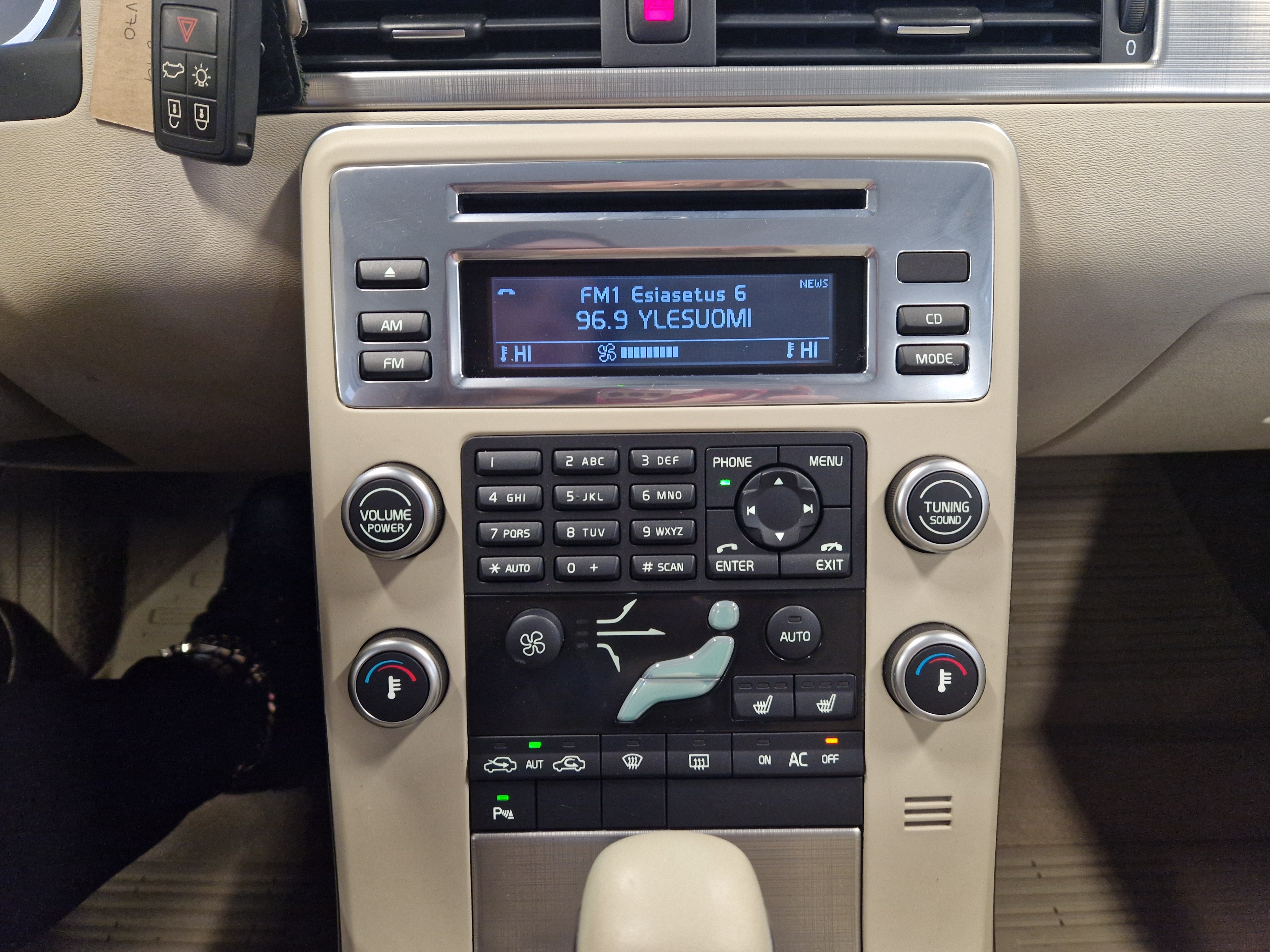 Volvo V70 D3 MOMENTUM AUT.