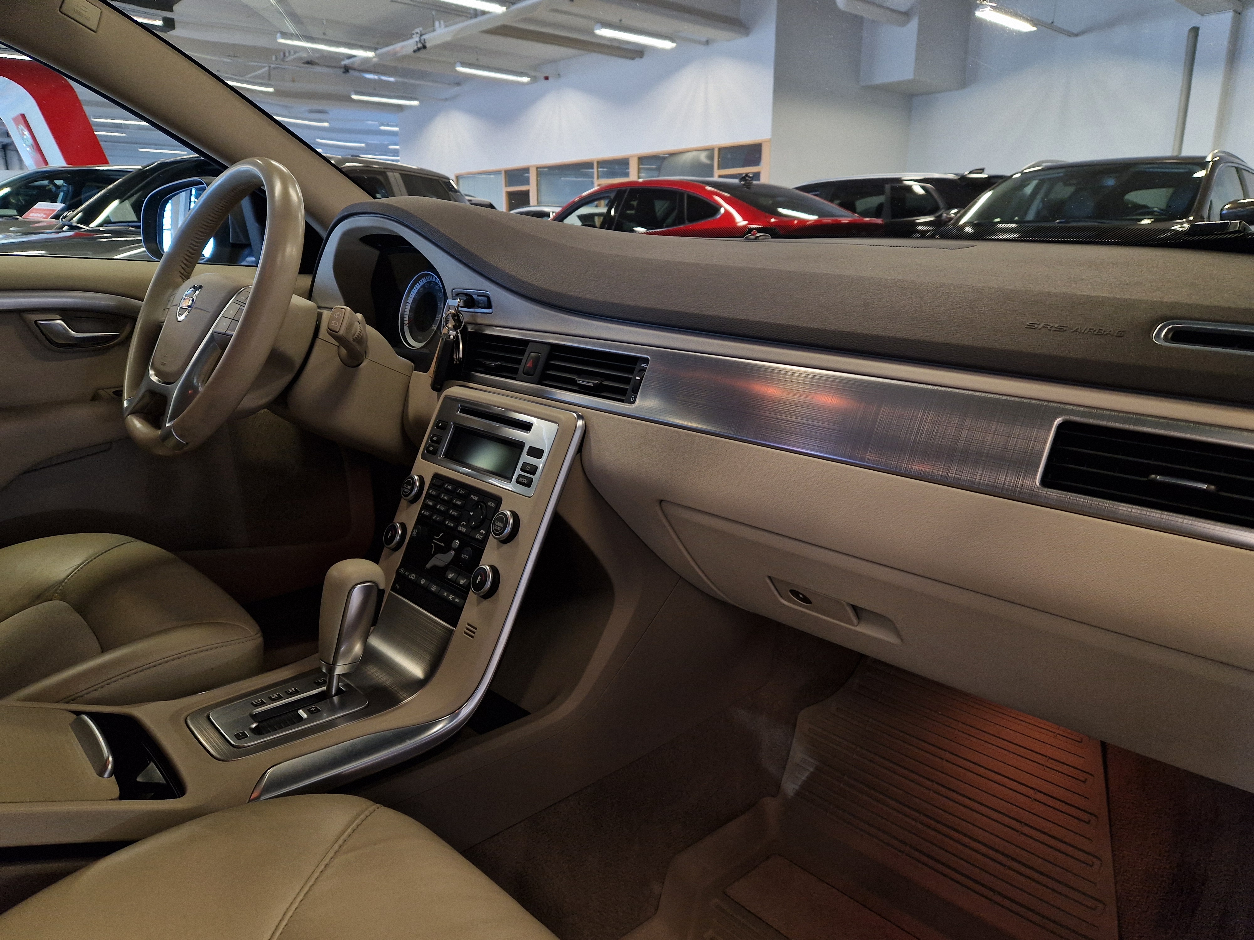 Volvo V70 D3 MOMENTUM AUT.