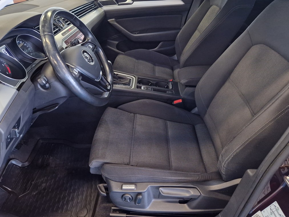 Volkswagen PASSAT VARIANT FOOTBALL EDITION 1,6 TDI 88 KW (120 HV).DS
