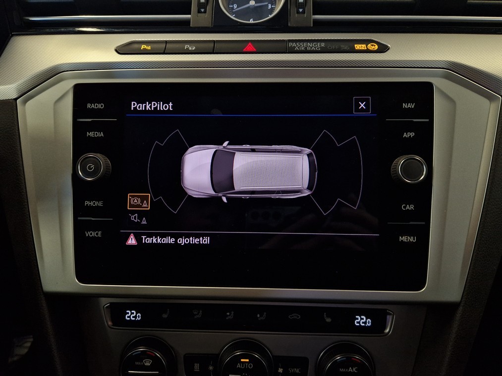 Volkswagen PASSAT VARIANT FOOTBALL EDITION 1,6 TDI 88 KW (120 HV).DS