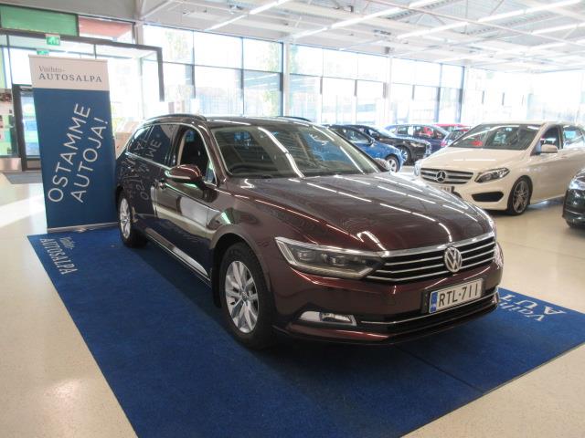 Volkswagen PASSAT VARIANT FOOTBALL EDITION 1,6 TDI 88 KW (120 HV).DS