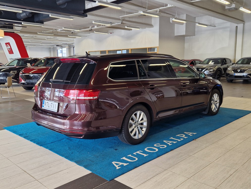 Volkswagen PASSAT VARIANT FOOTBALL EDITION 1,6 TDI 88 KW (120 HV).DS