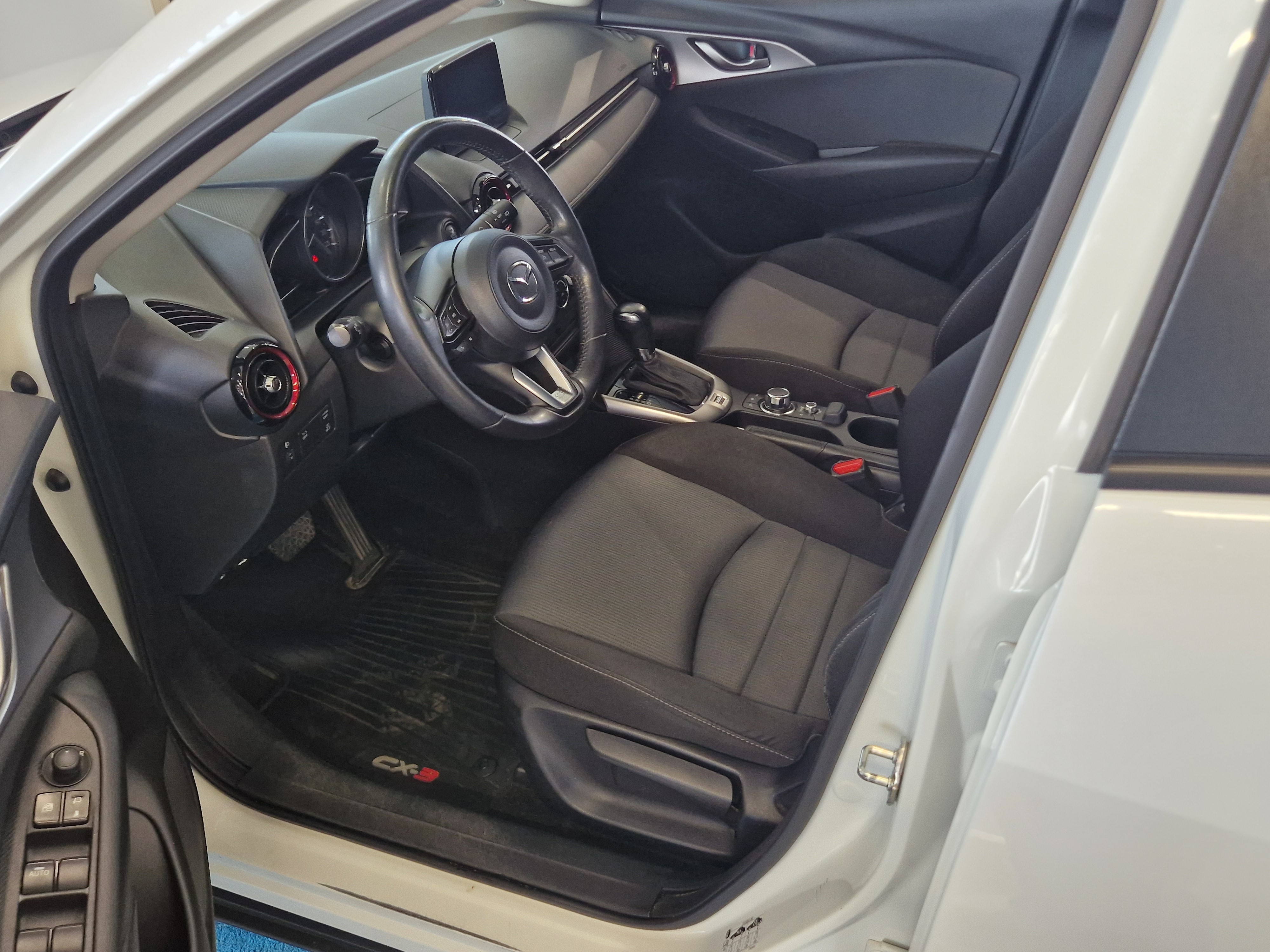 Mazda CX-3 2,0 SKYACTIV-G PREMIUM 6AT EN1