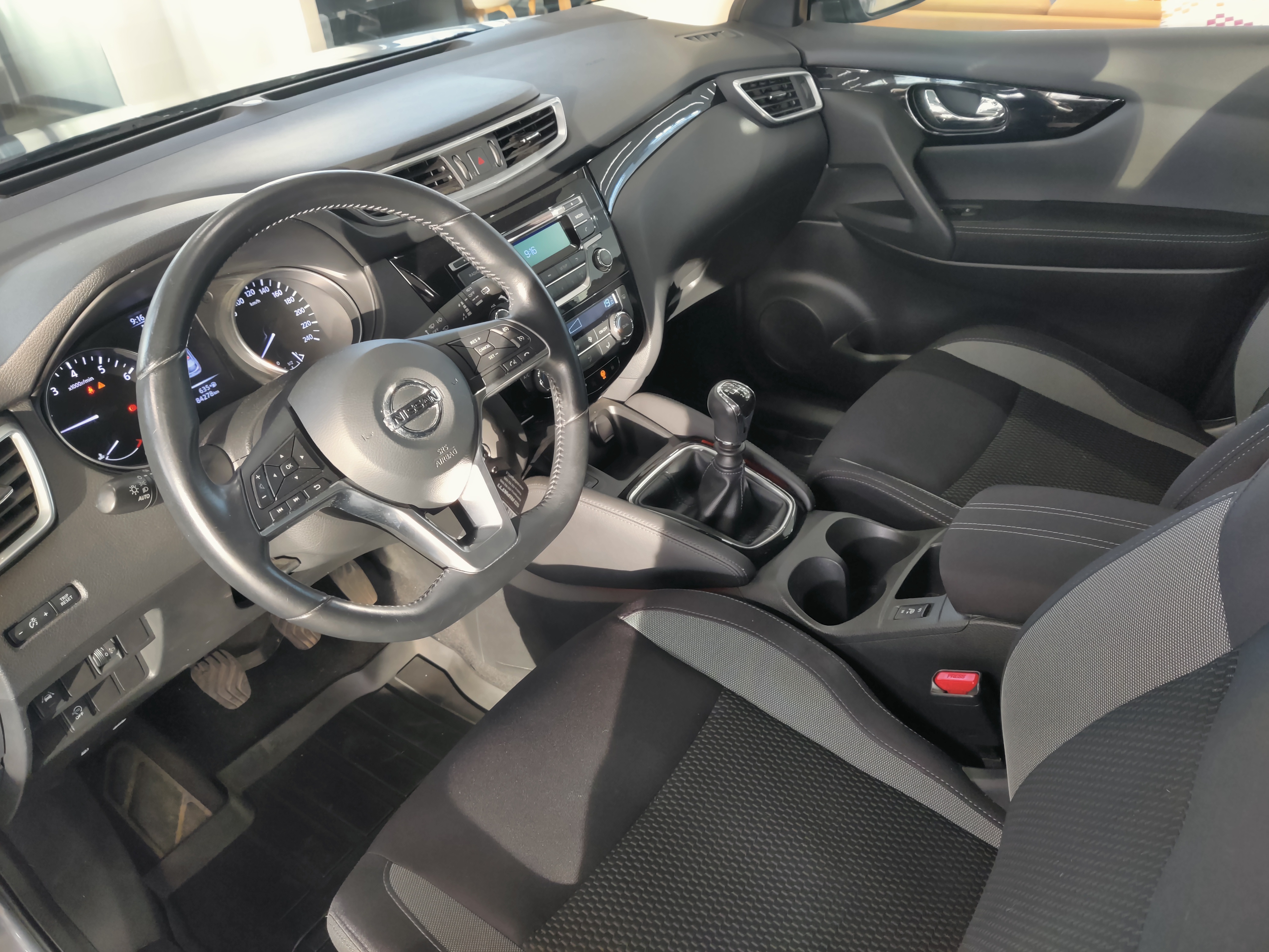 Nissan QASHQAI DIG-T 115 ACENTA 2WD 6M/T