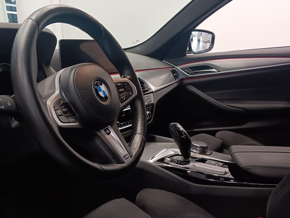 Bmw 520 G31 TOURING 520D A XDRIVE BUSINESS COMFORT