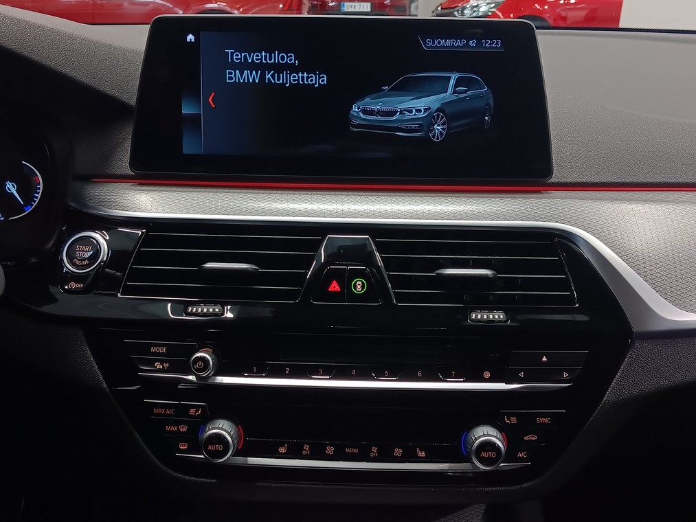 Bmw 520 G31 TOURING 520D A XDRIVE BUSINESS COMFORT