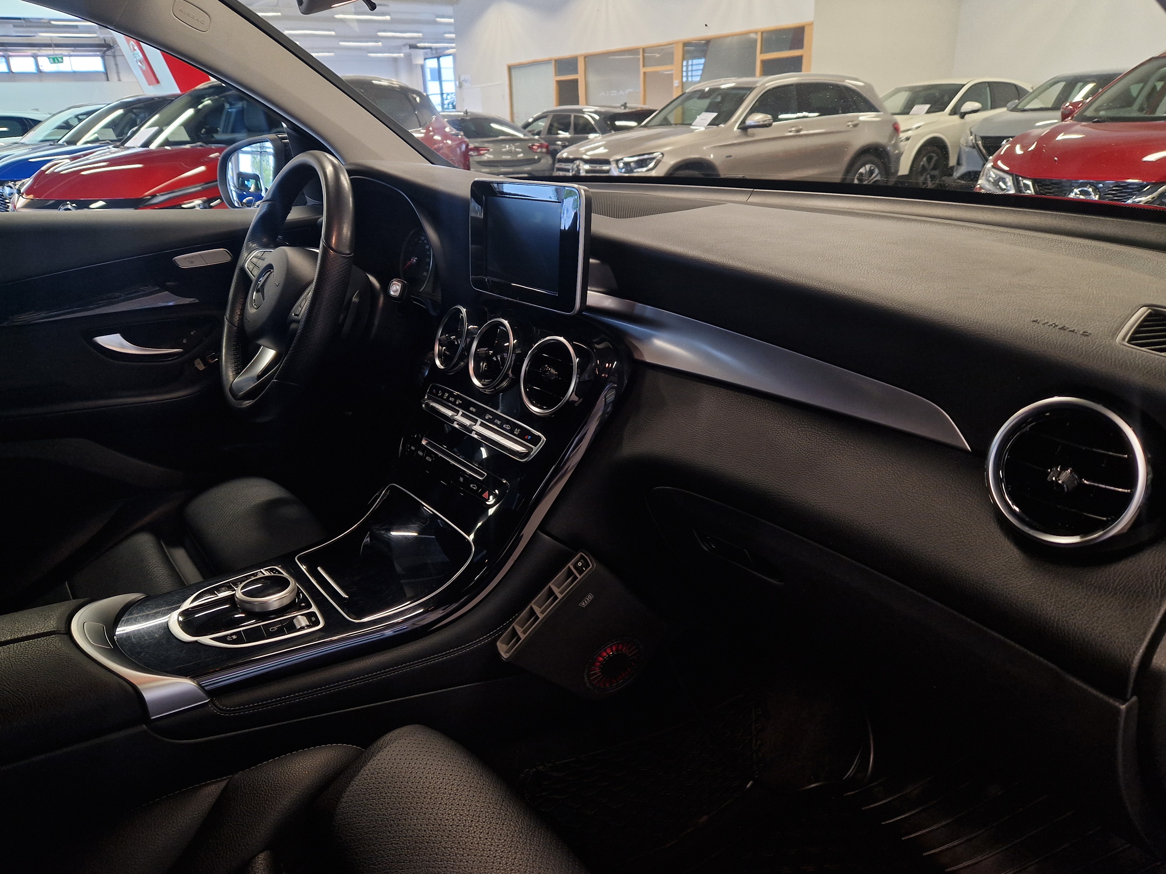 Mercedes-benz GLC 250 D COUPÉ 4MATIC A PREMIUM BUSINESS
