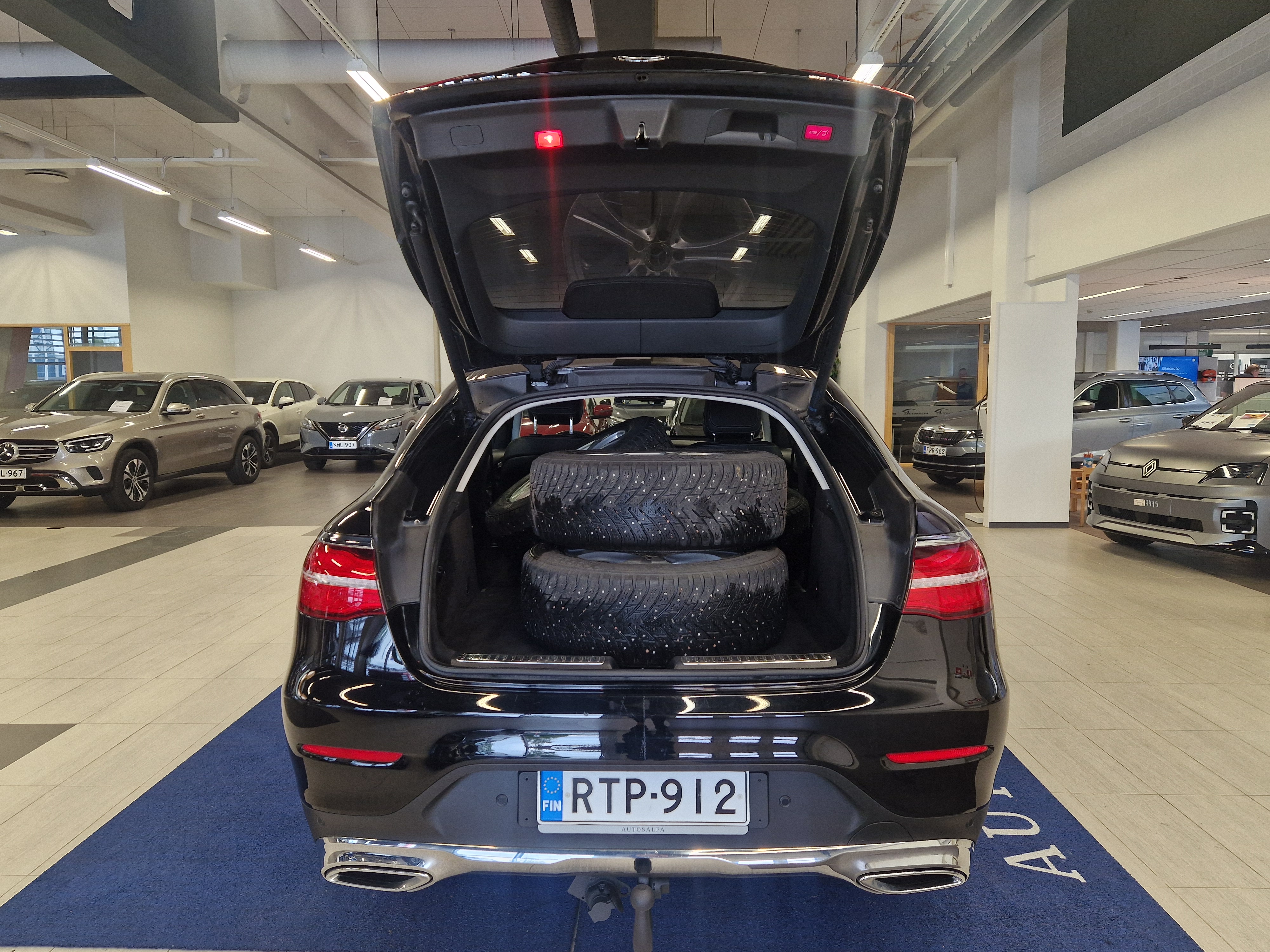 Mercedes-benz GLC 250 D COUPÉ 4MATIC A PREMIUM BUSINESS
