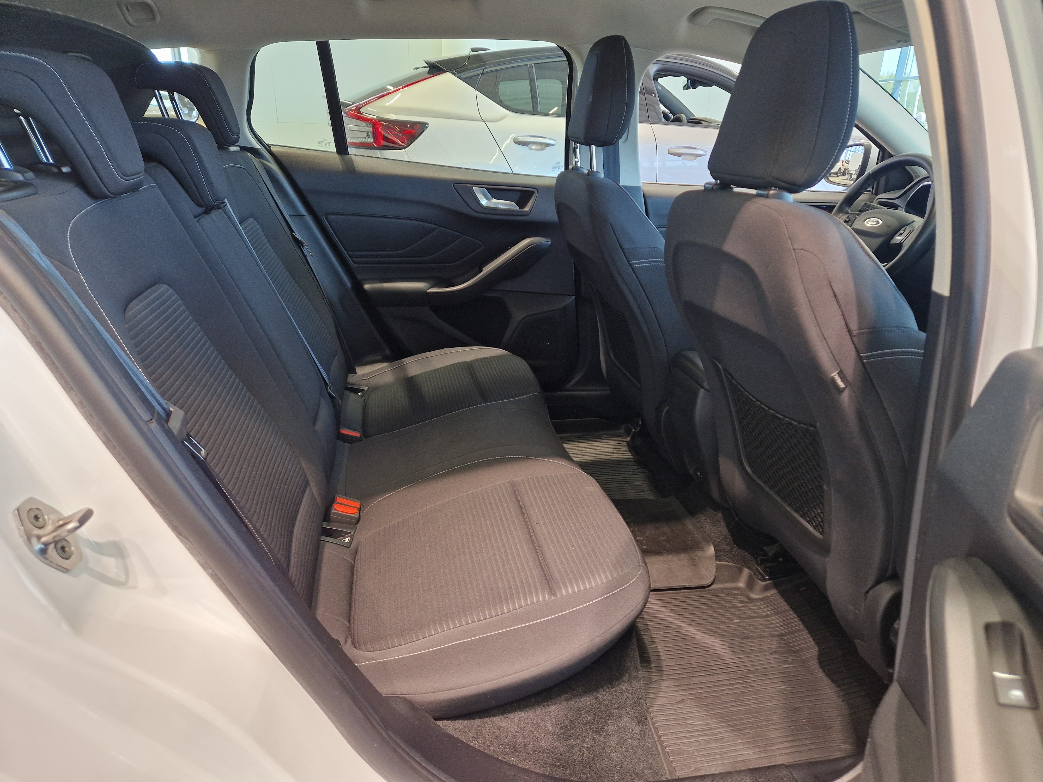 Ford FOCUS 1,5 TDCI ECOBLUE 120HV A8 TITANIUM WAGON
