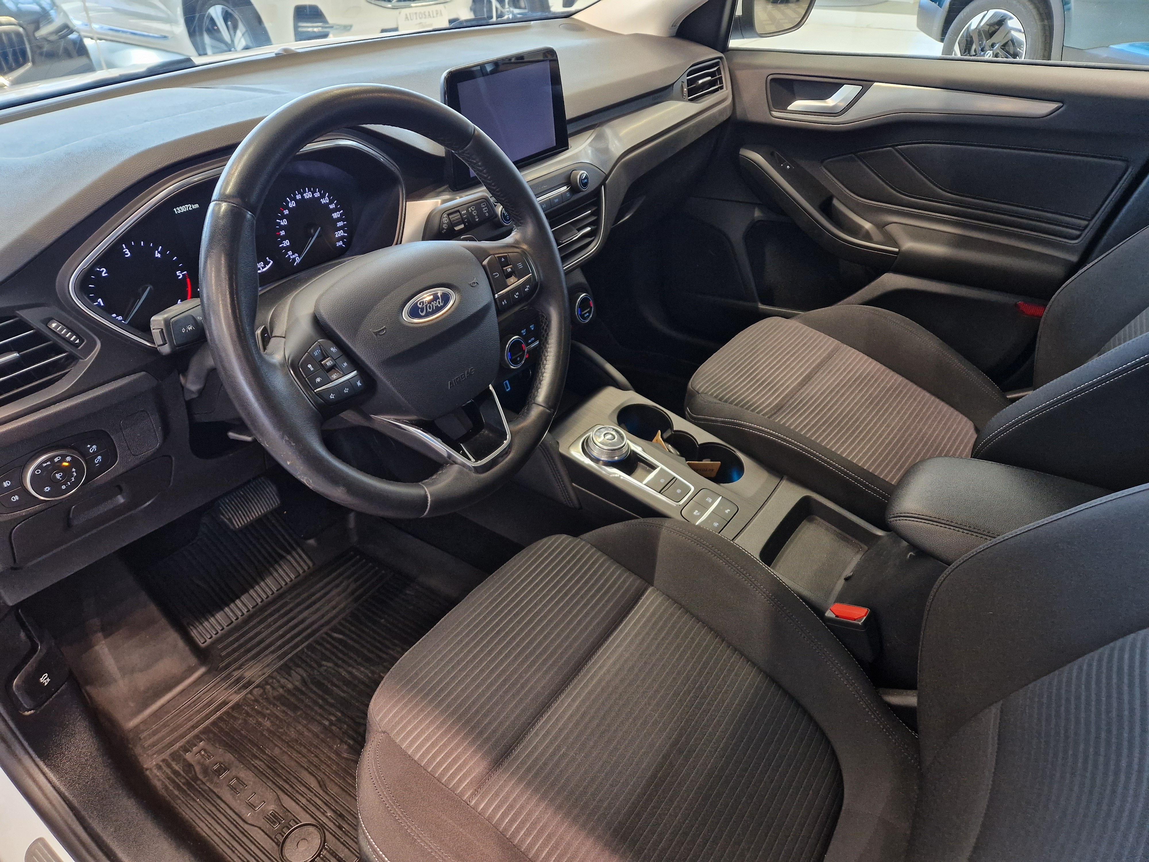 Ford FOCUS 1,5 TDCI ECOBLUE 120HV A8 TITANIUM WAGON